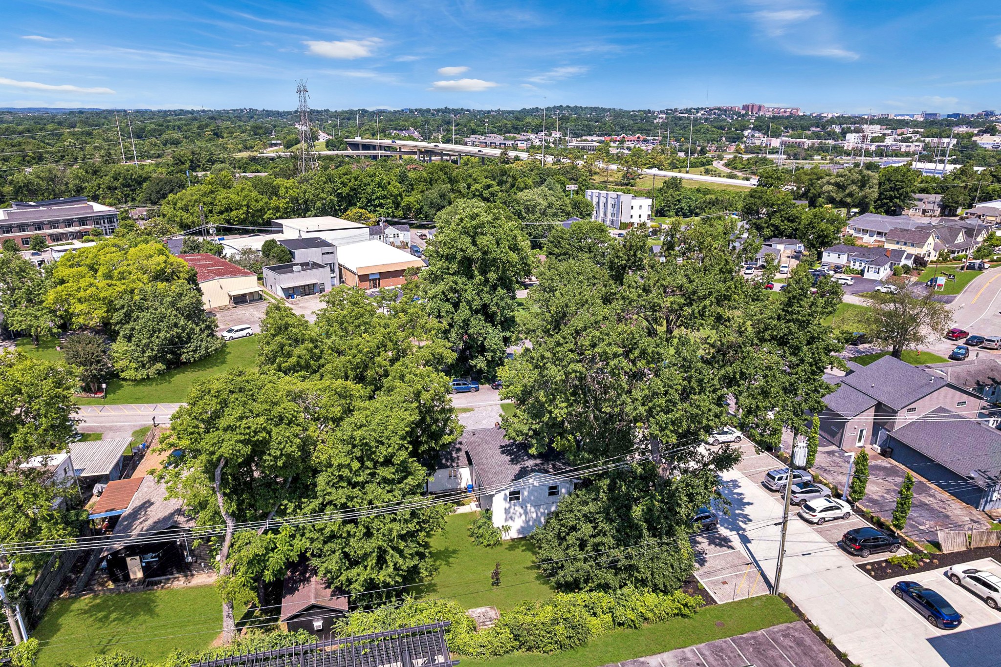 2818 Azalea Pl