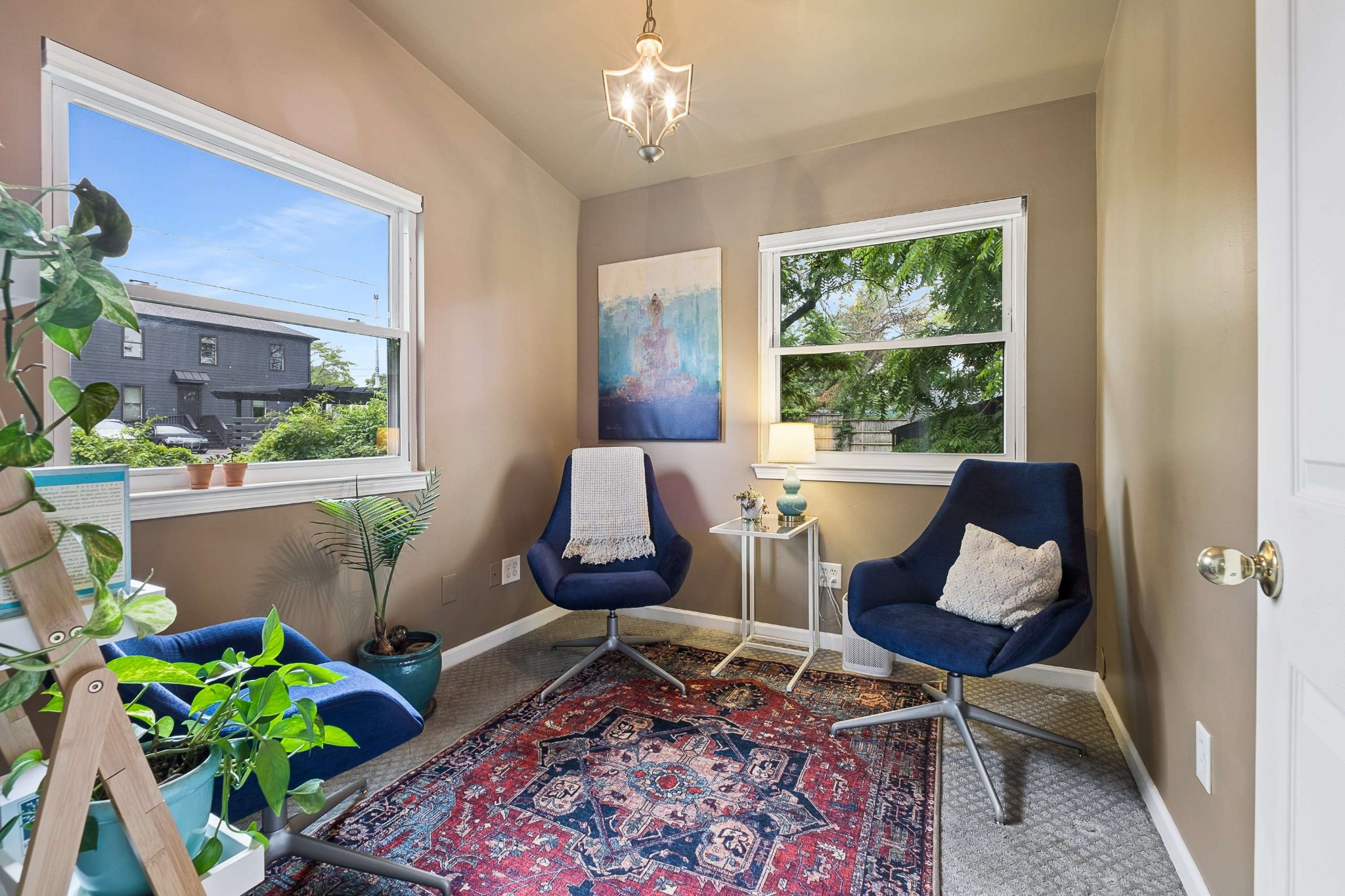 2818 Azalea Pl