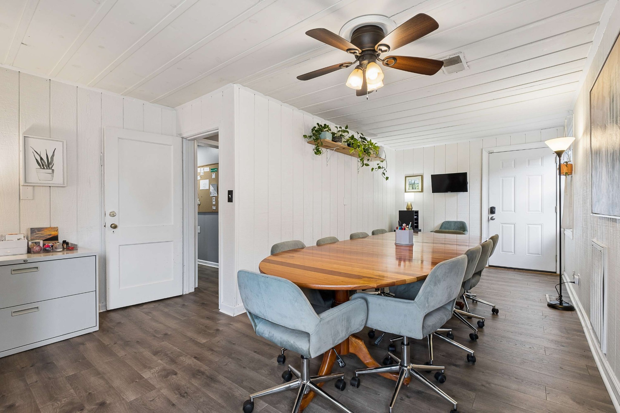 2818 Azalea Pl