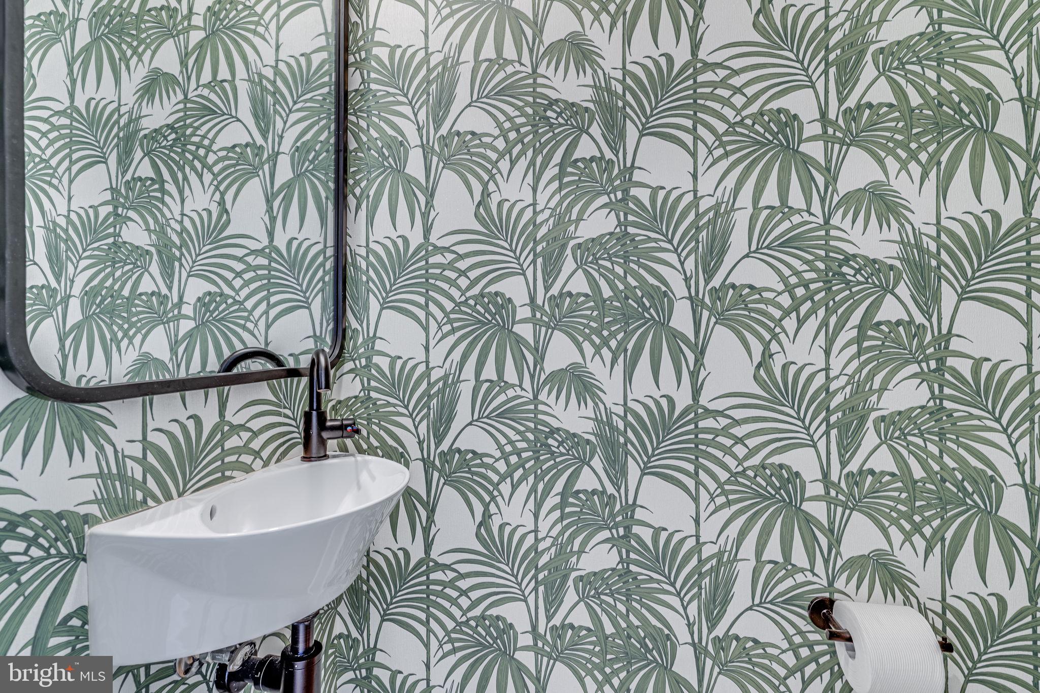 1979 Biltmore St NW #4