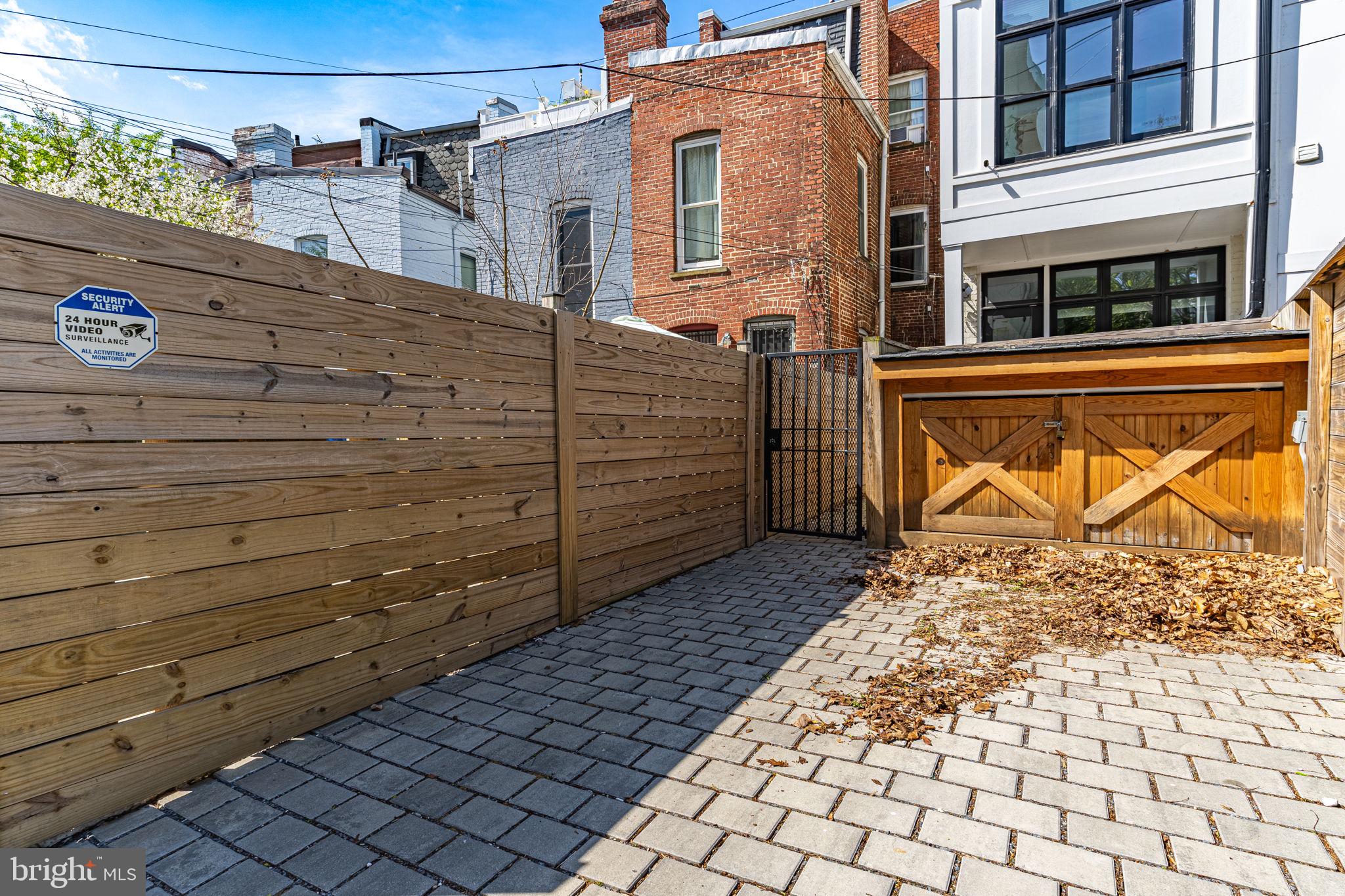 1979 Biltmore St NW #4