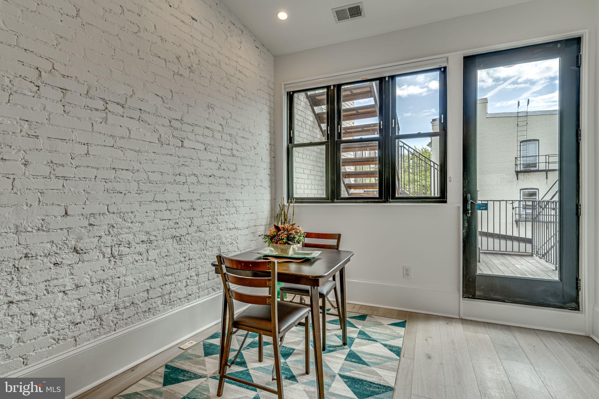 1979 Biltmore St NW #4