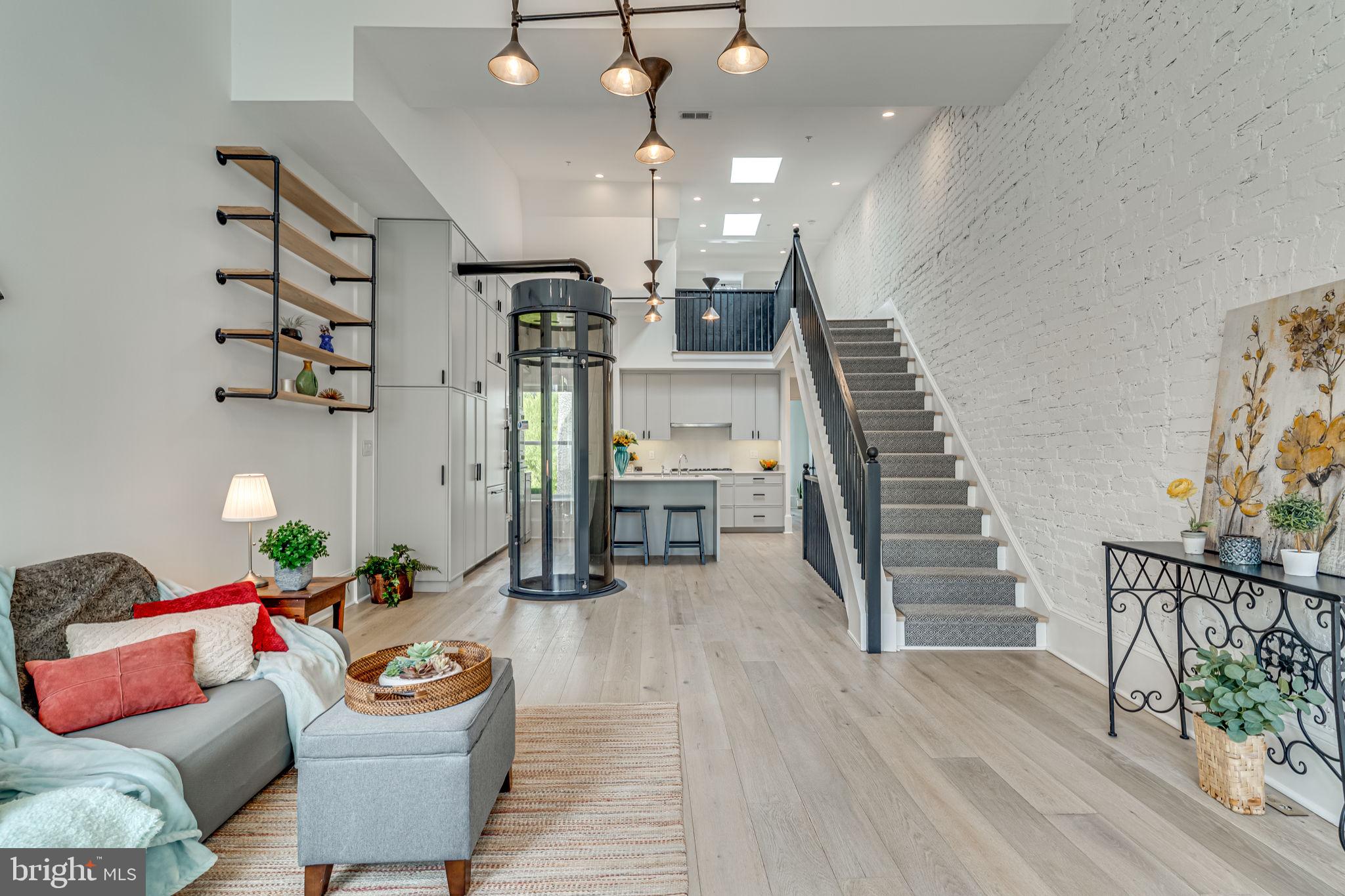 1979 Biltmore St NW #4