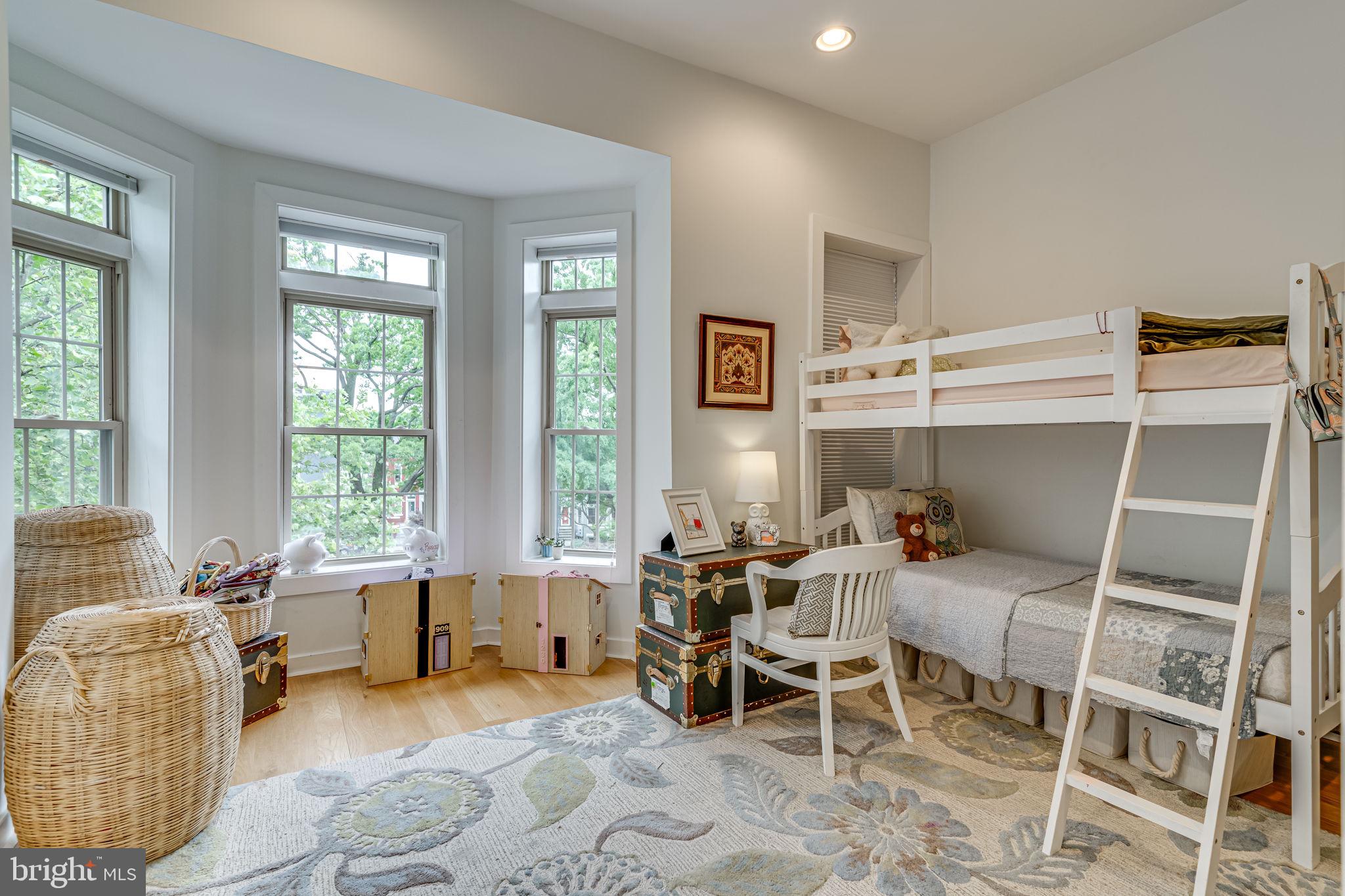 36 Rhode Island Ave NE #2