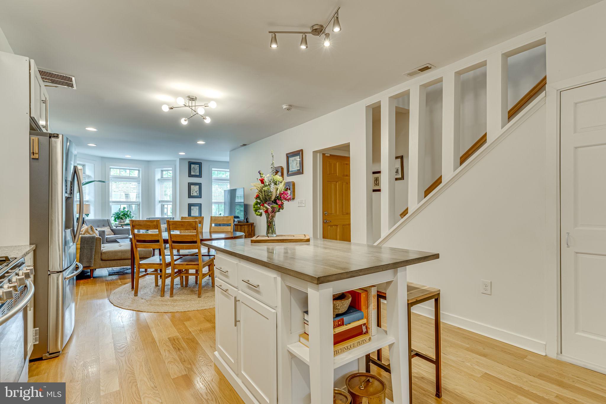 36 Rhode Island Ave NE #2