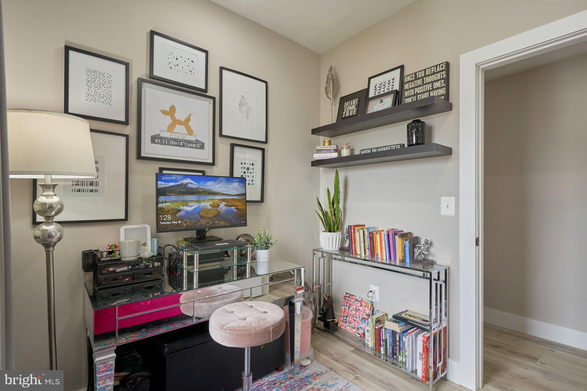 1206 Longfellow St NW #4