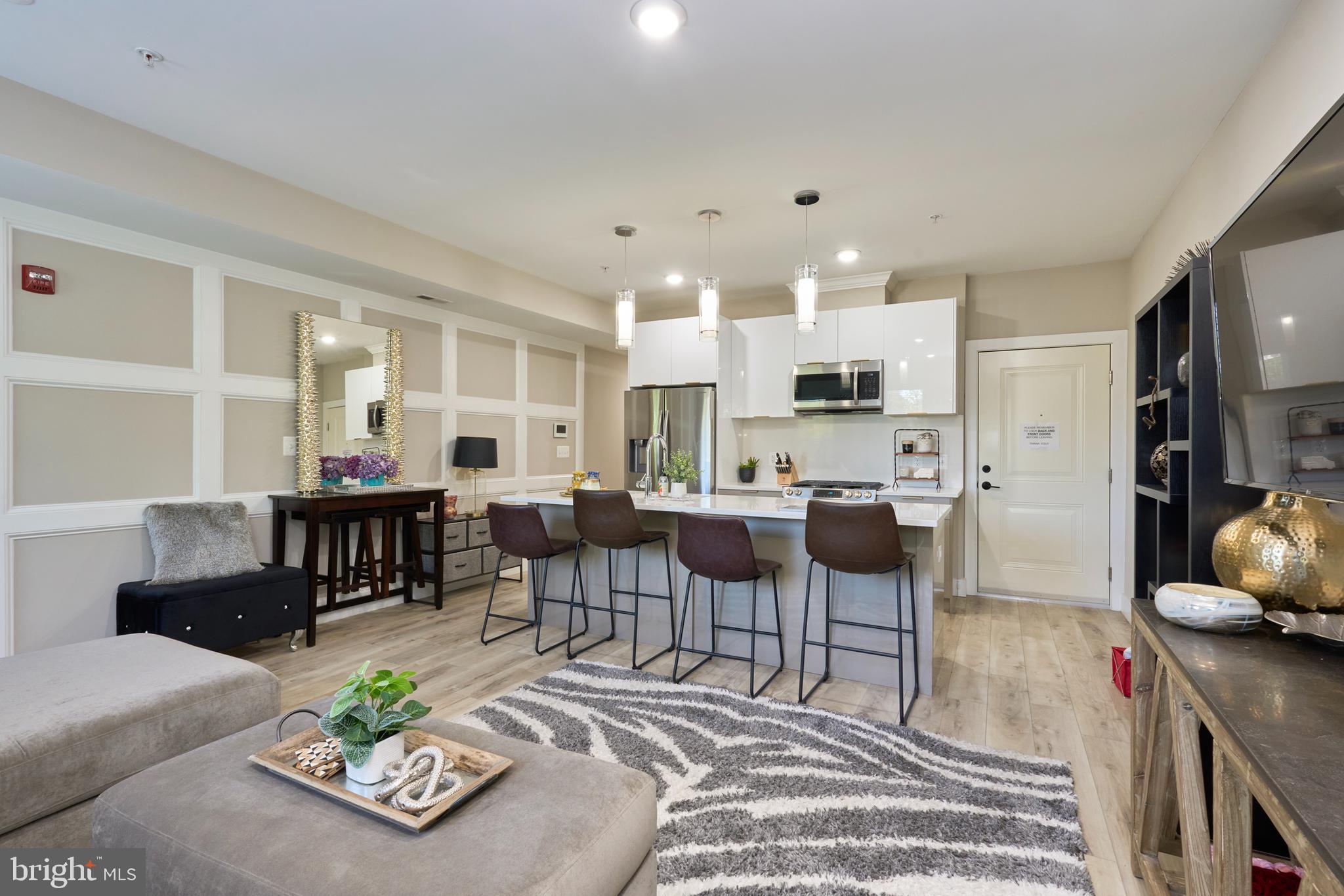 1206 Longfellow St NW #4