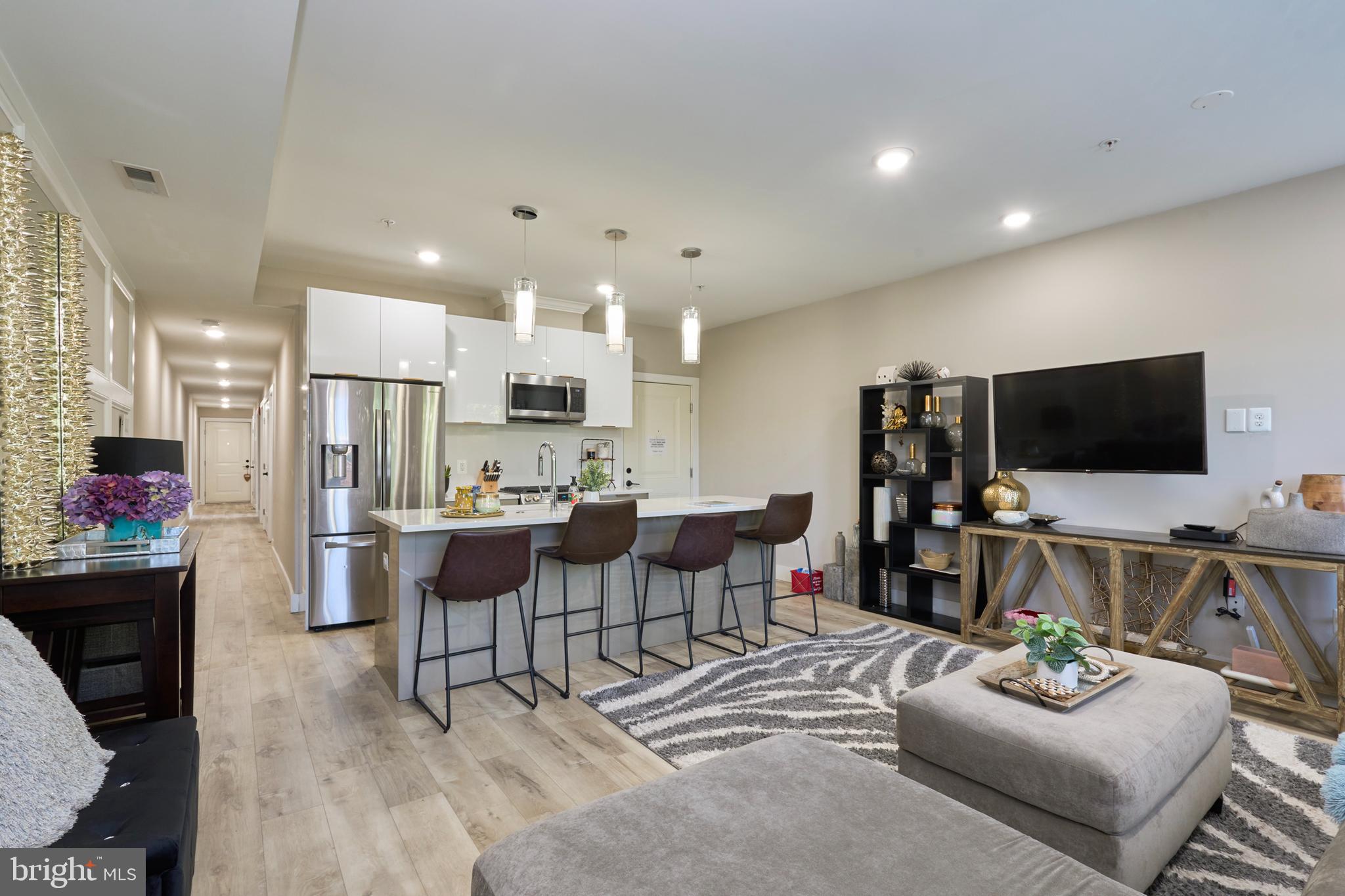1206 Longfellow St NW #4