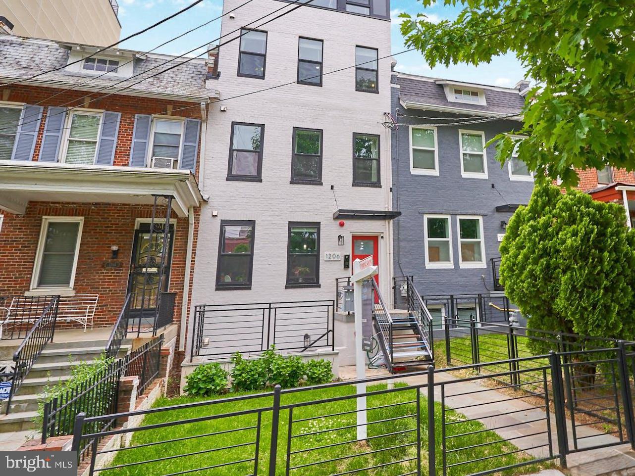 1206 Longfellow St NW #4