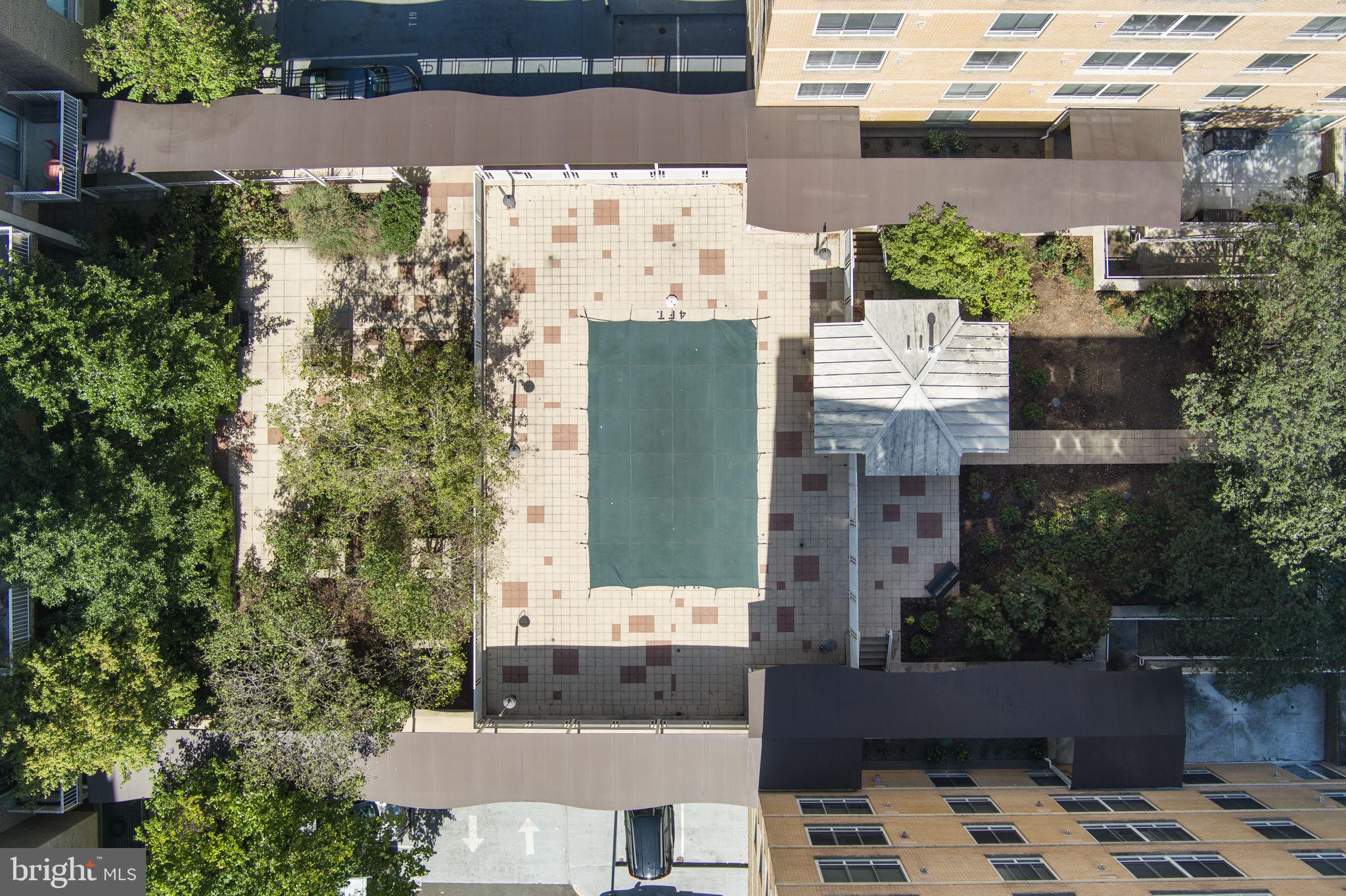 355 I STREET SW S104