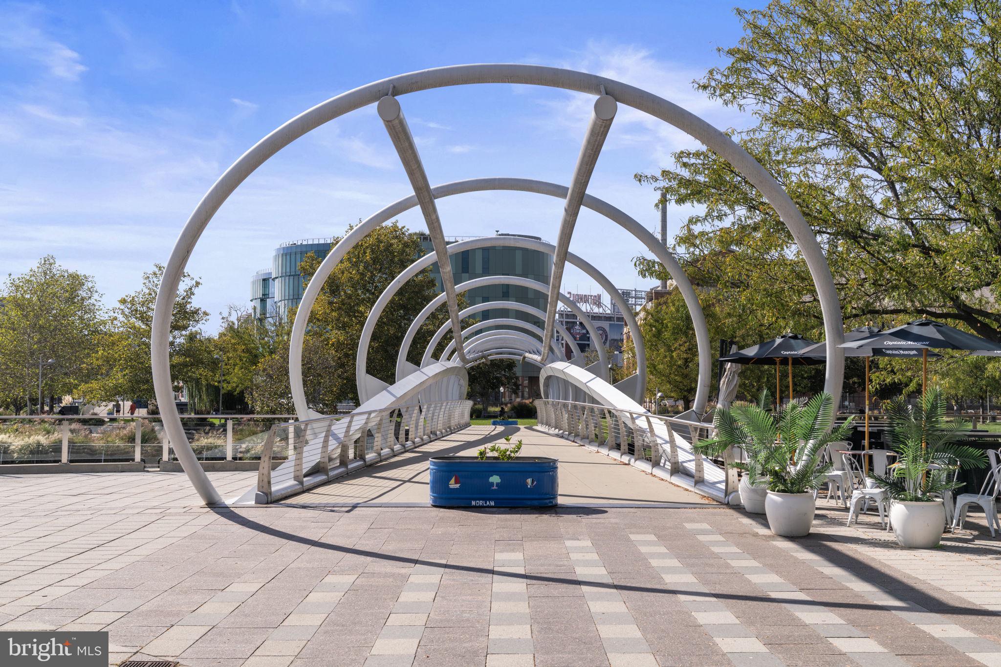 355 I STREET SW S104