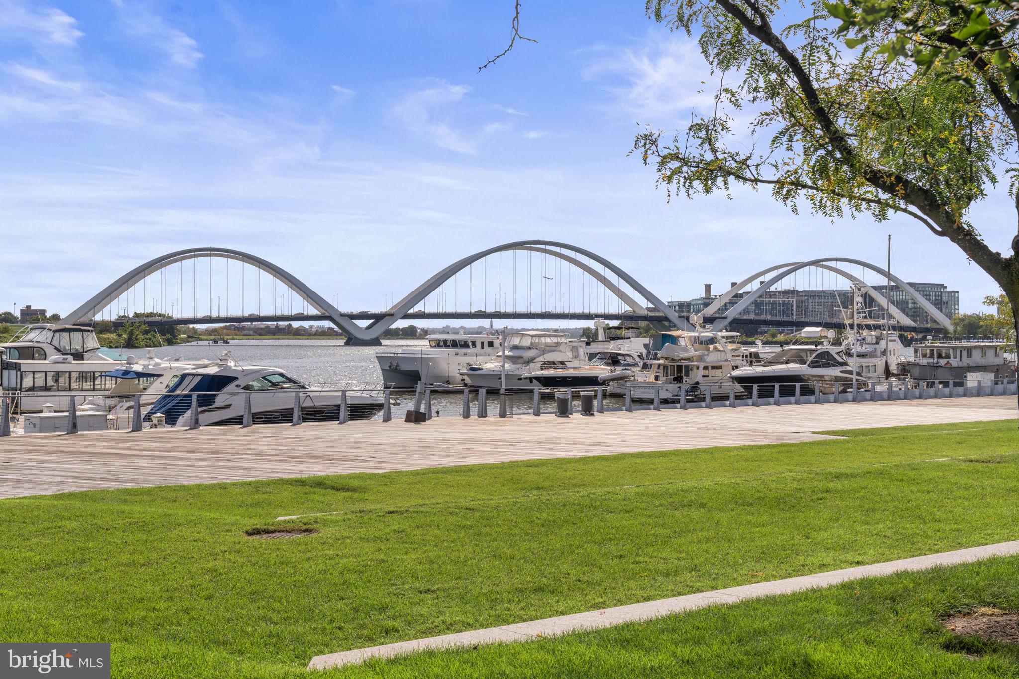 355 I STREET SW S104