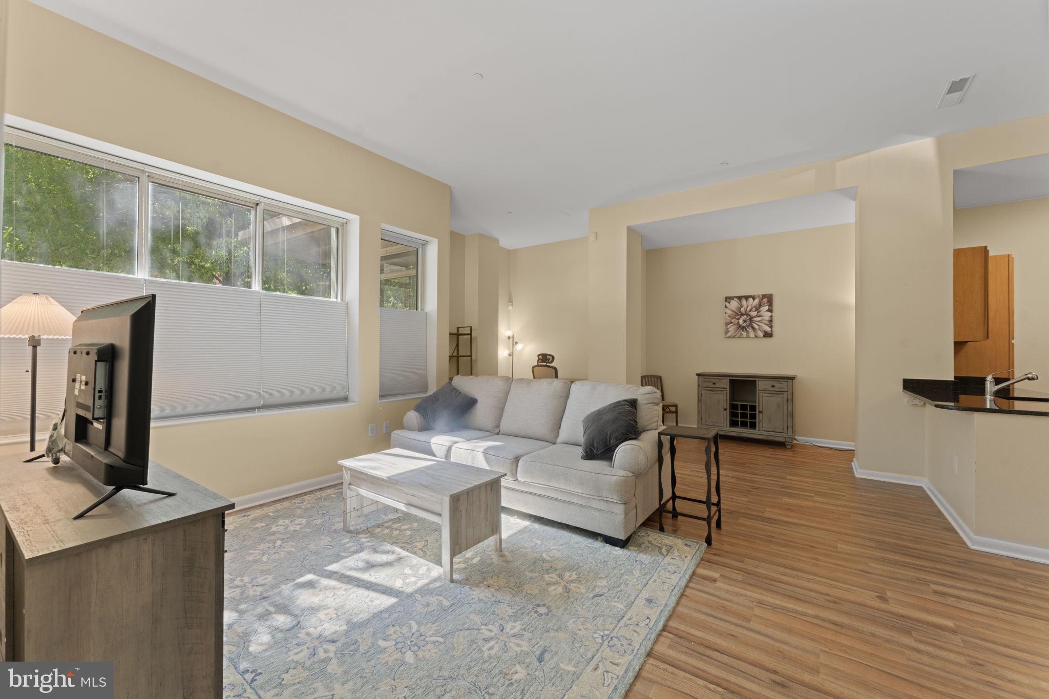 355 I STREET SW S104