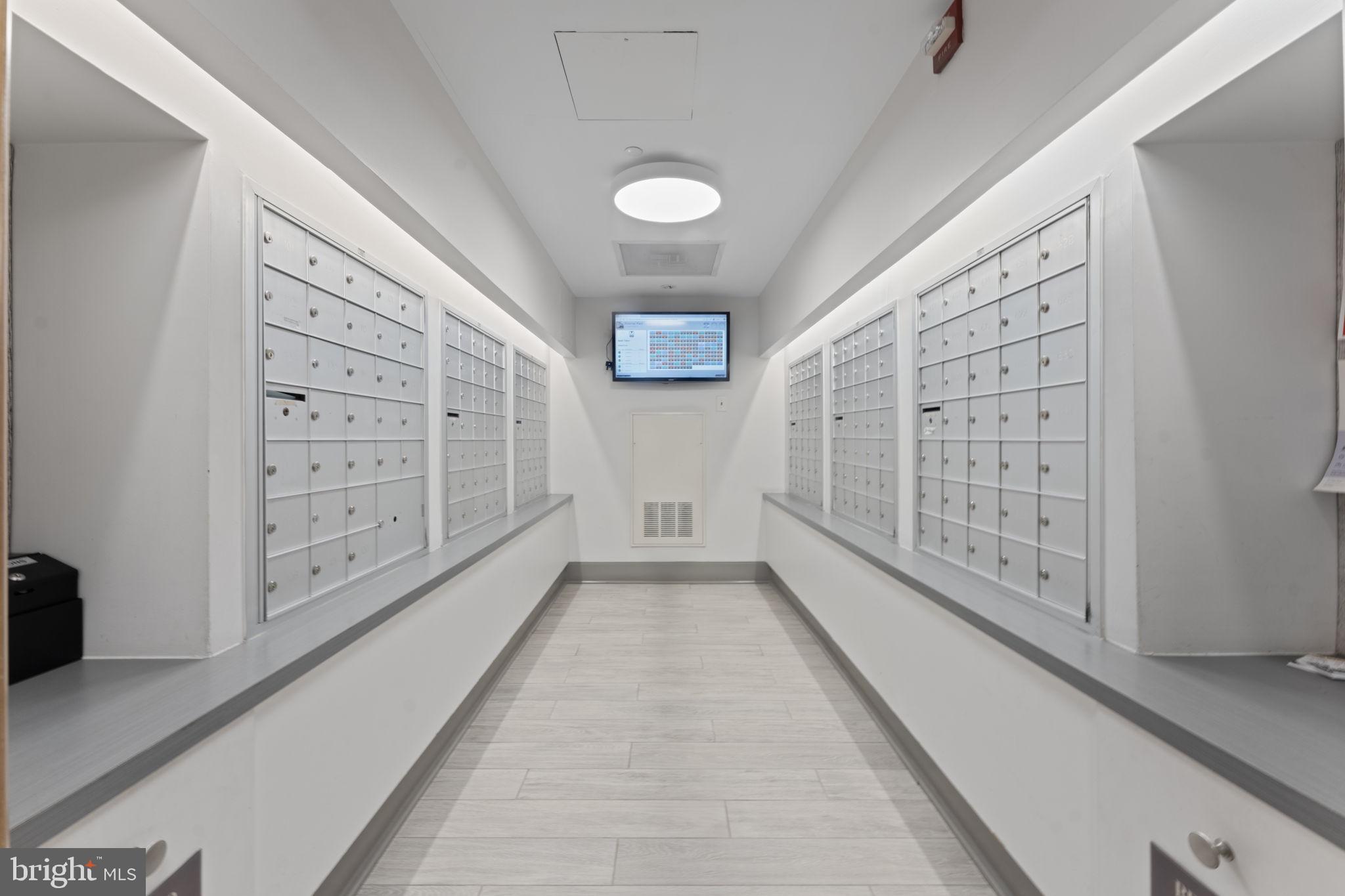 355 I STREET SW S104