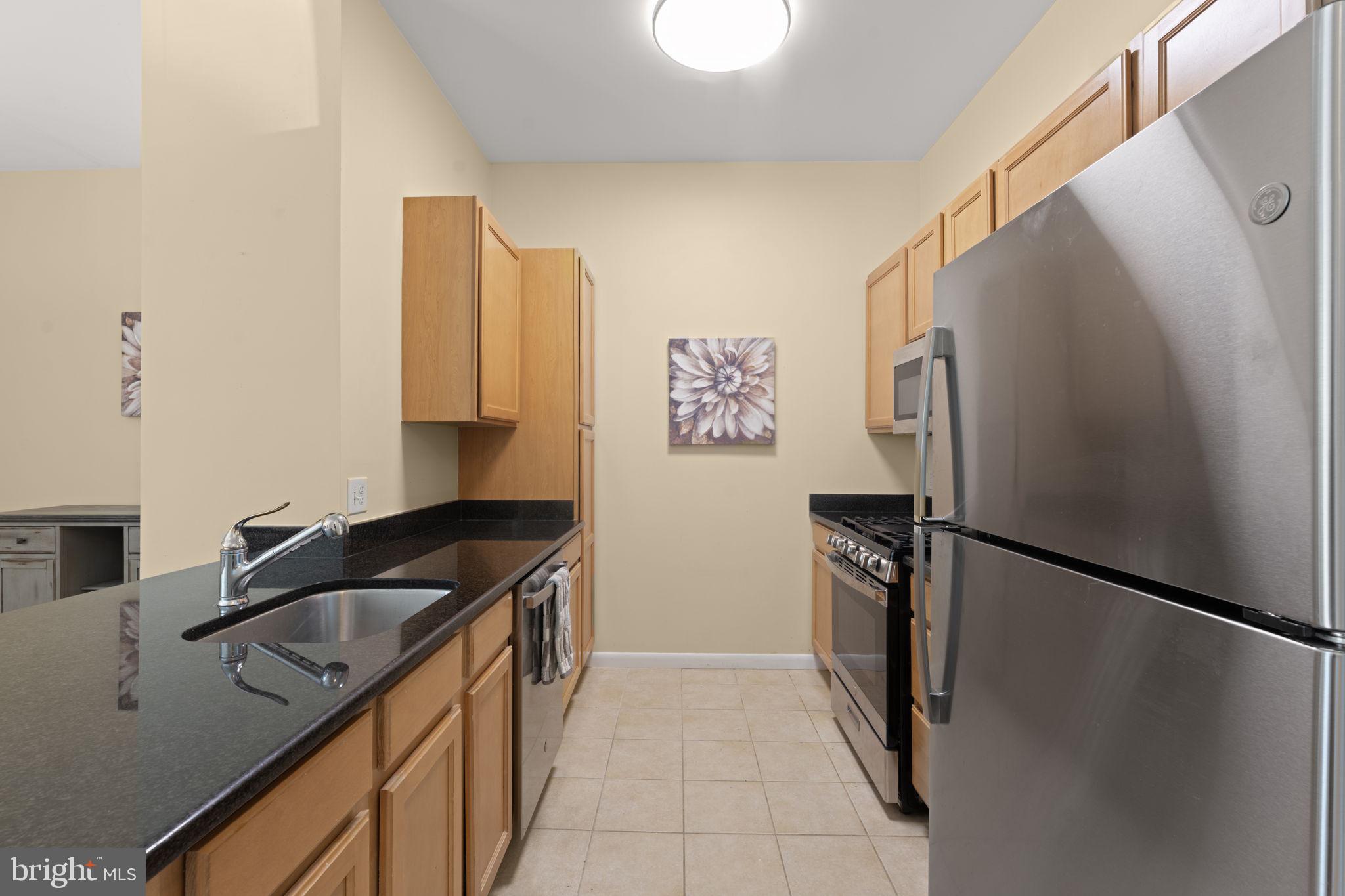 355 I STREET SW S104