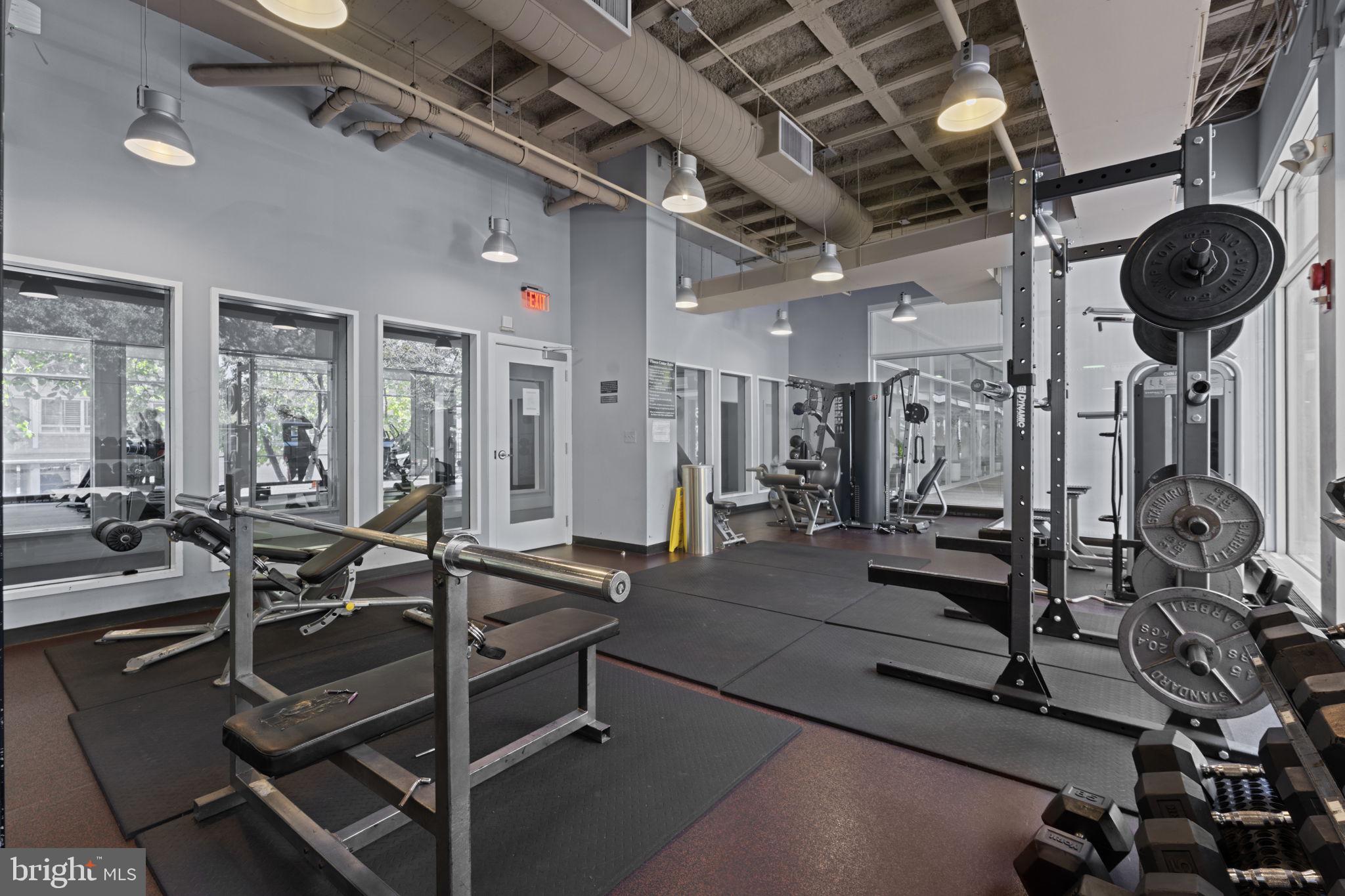 355 I STREET SW S104