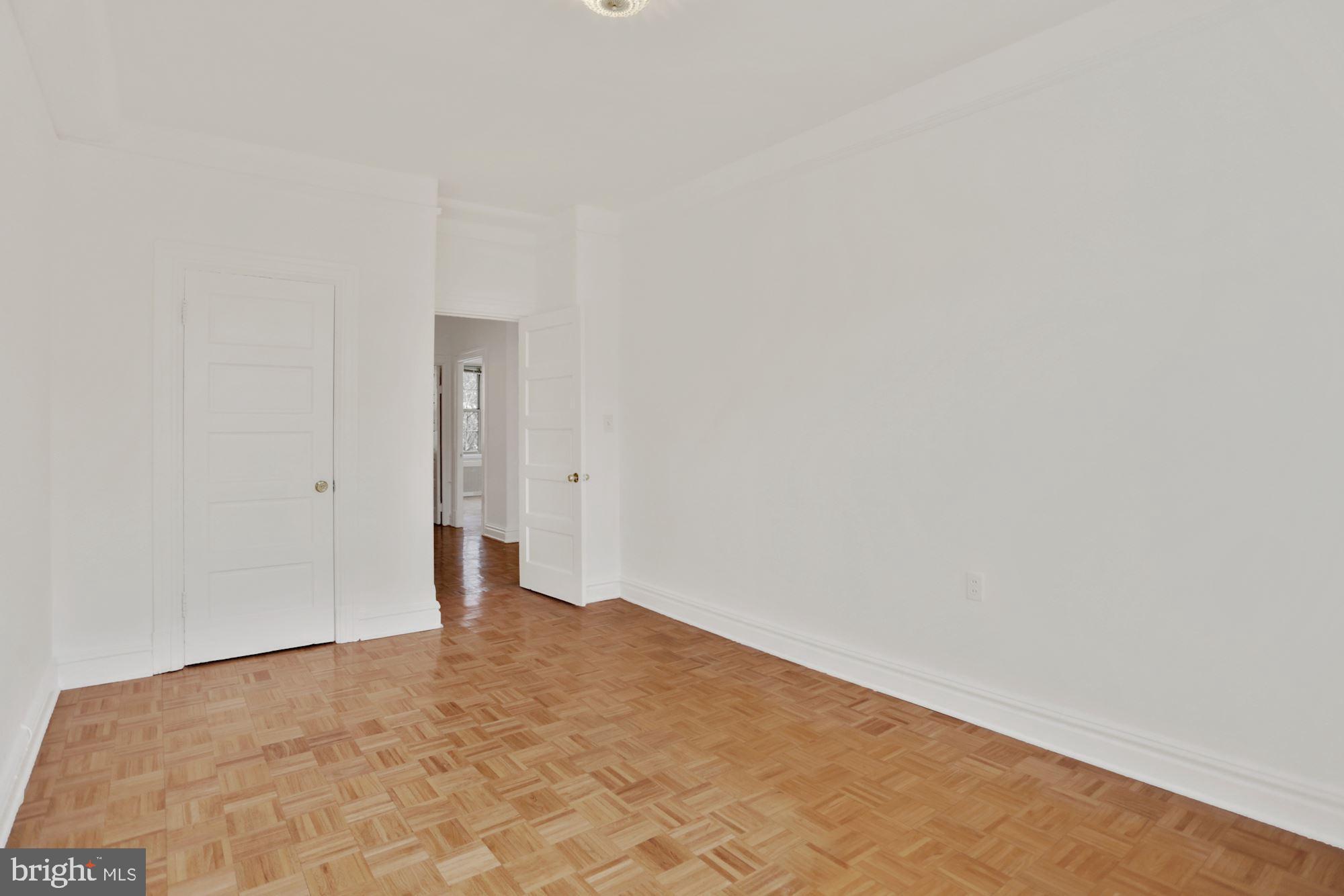 2854 CONNECTICUT AVENUE NW 30