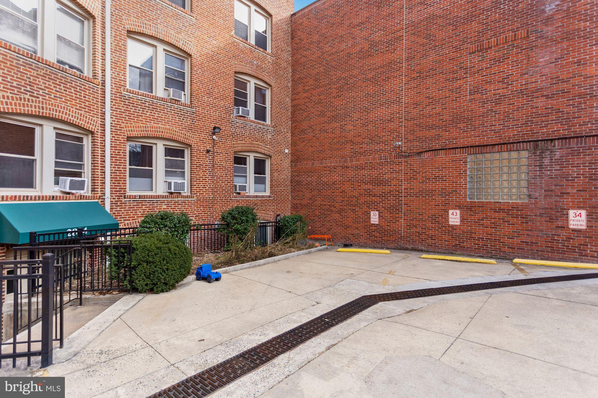 2854 CONNECTICUT AVENUE NW 30