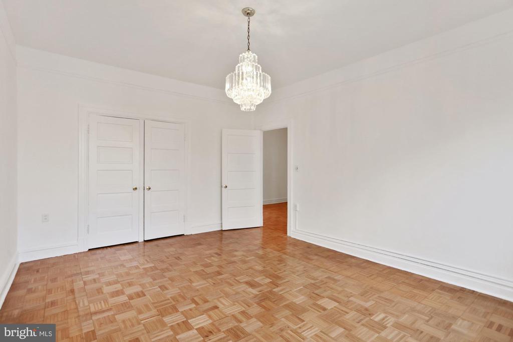 2854 CONNECTICUT AVENUE NW 30
