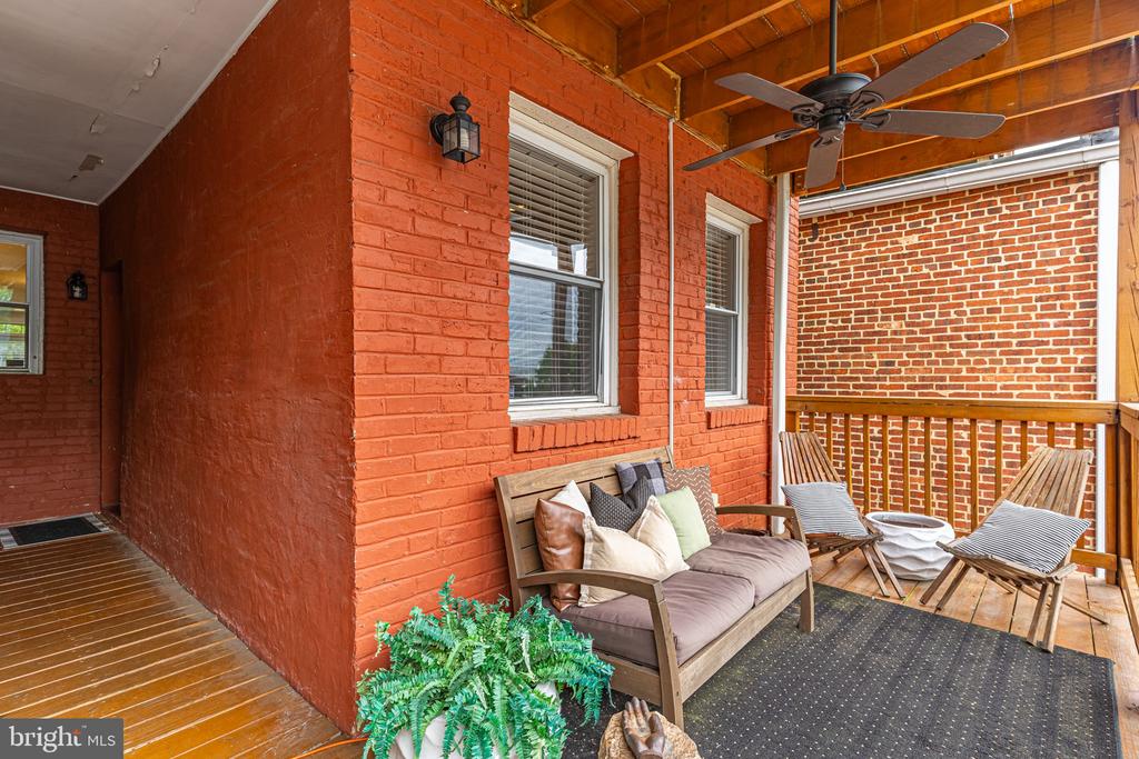 36 RHODE ISLAND AVENUE NW