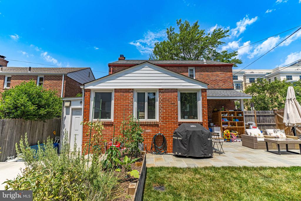 1224 ASPEN STREET NW