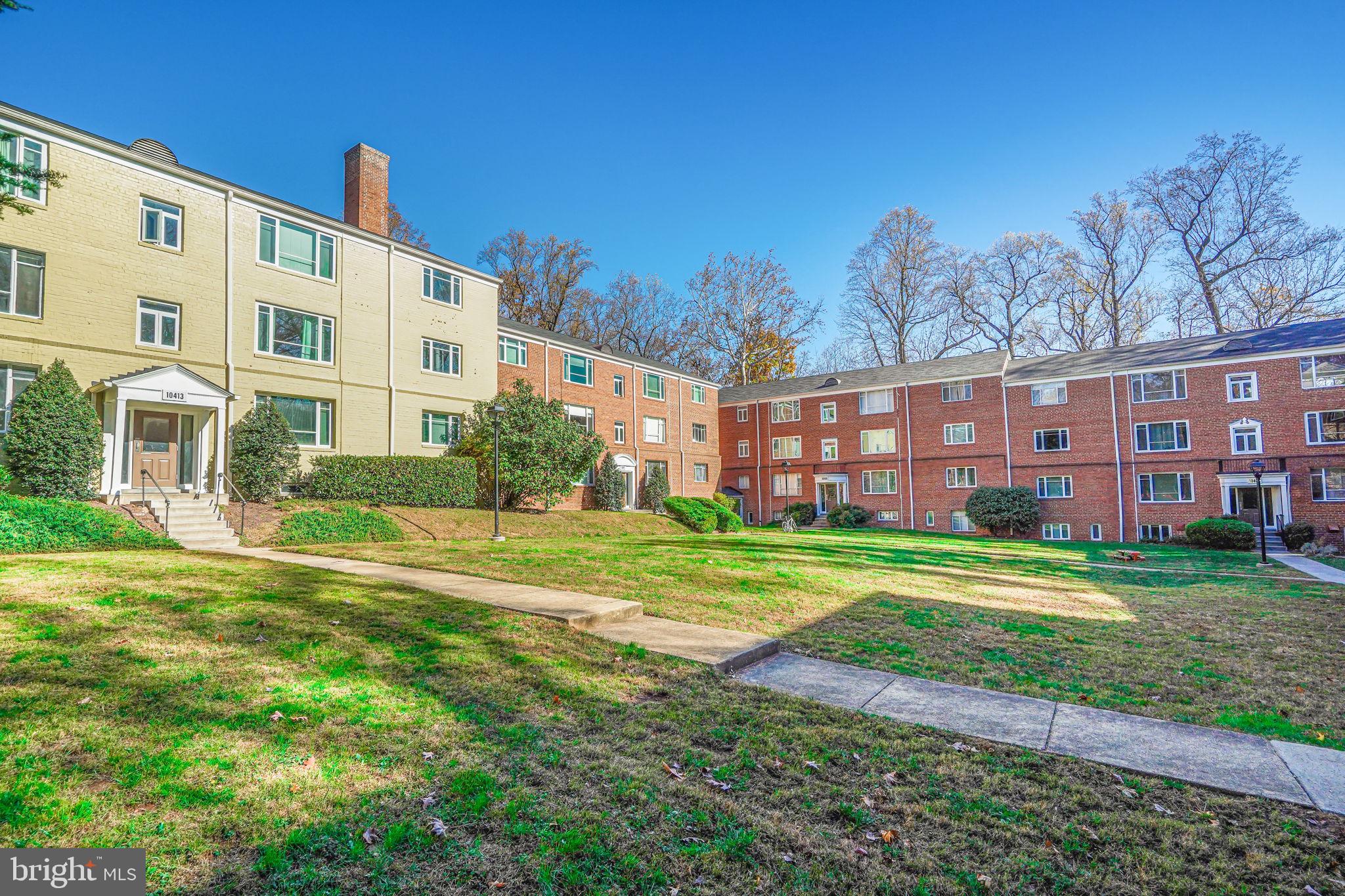 10413 Montrose Ave #101