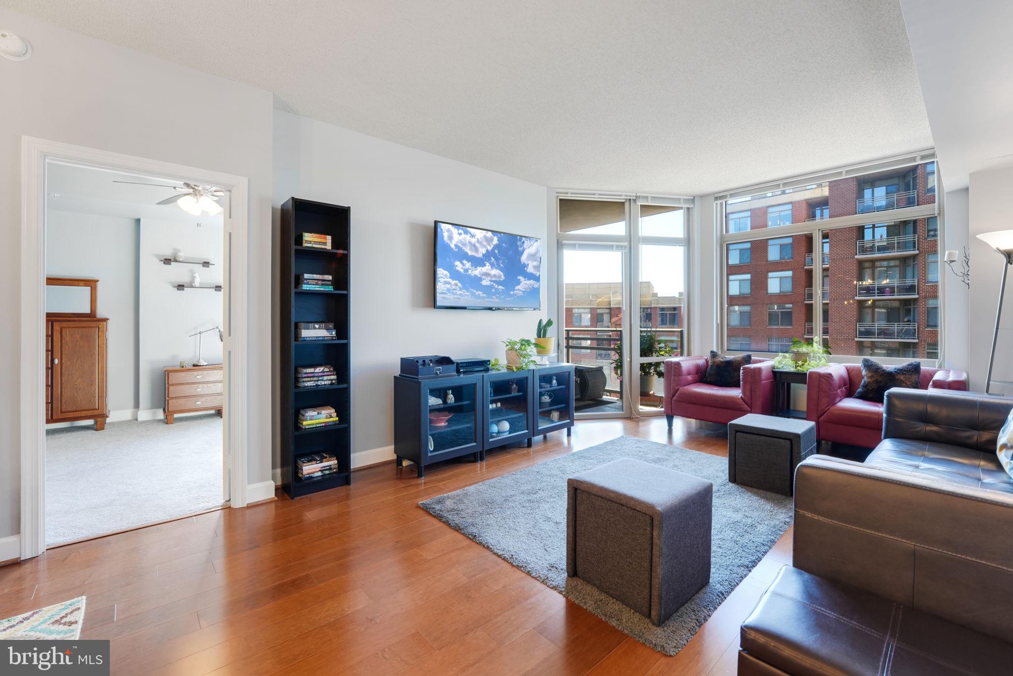 3650 S Glebe Rd #642