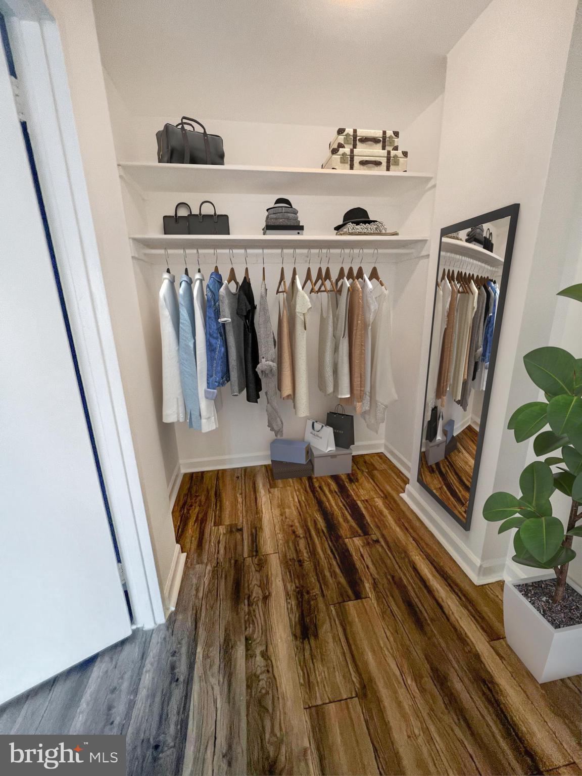 1111 Arlington Blvd #935