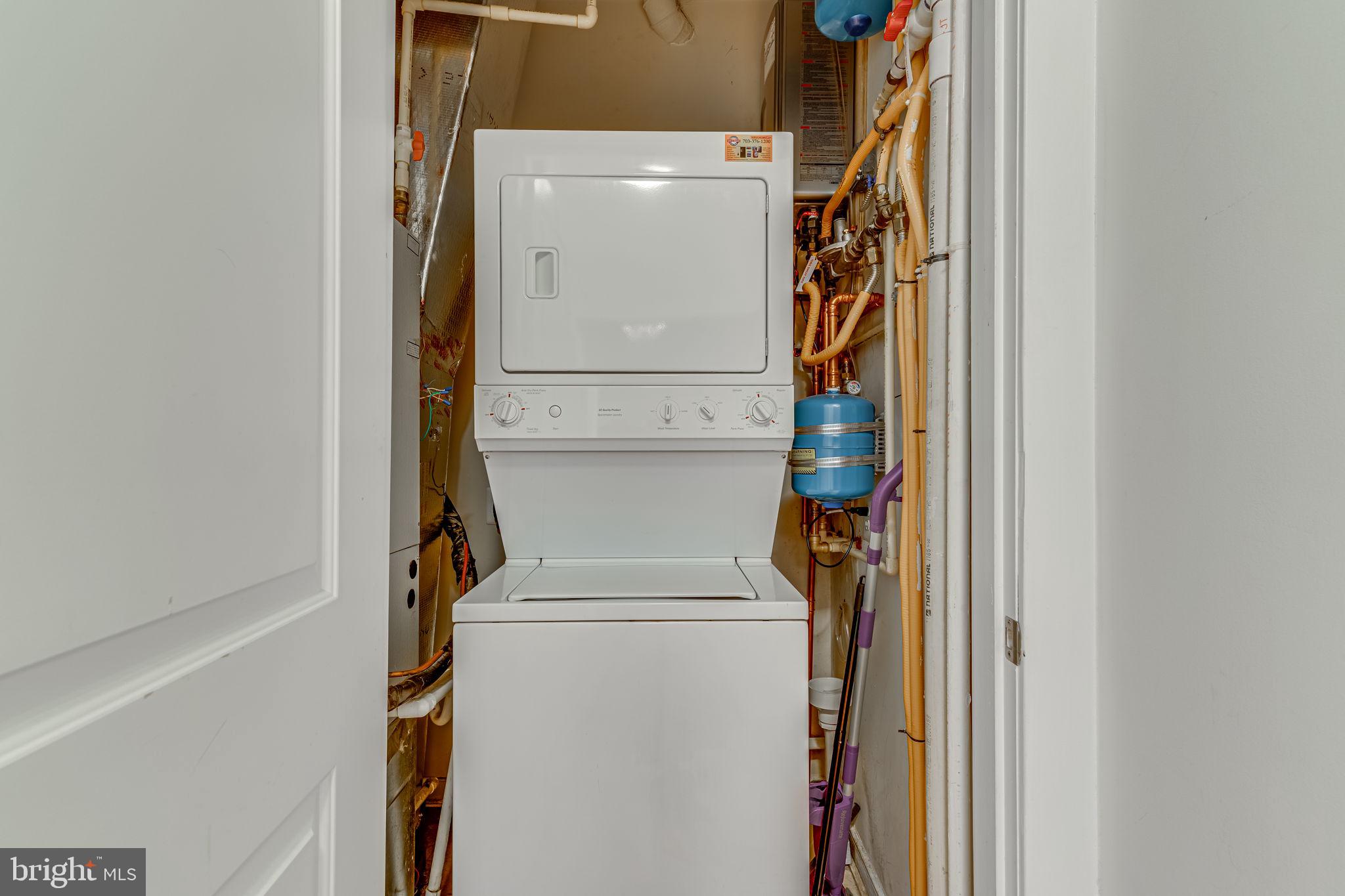 2200 N WESTMORELAND ST #229