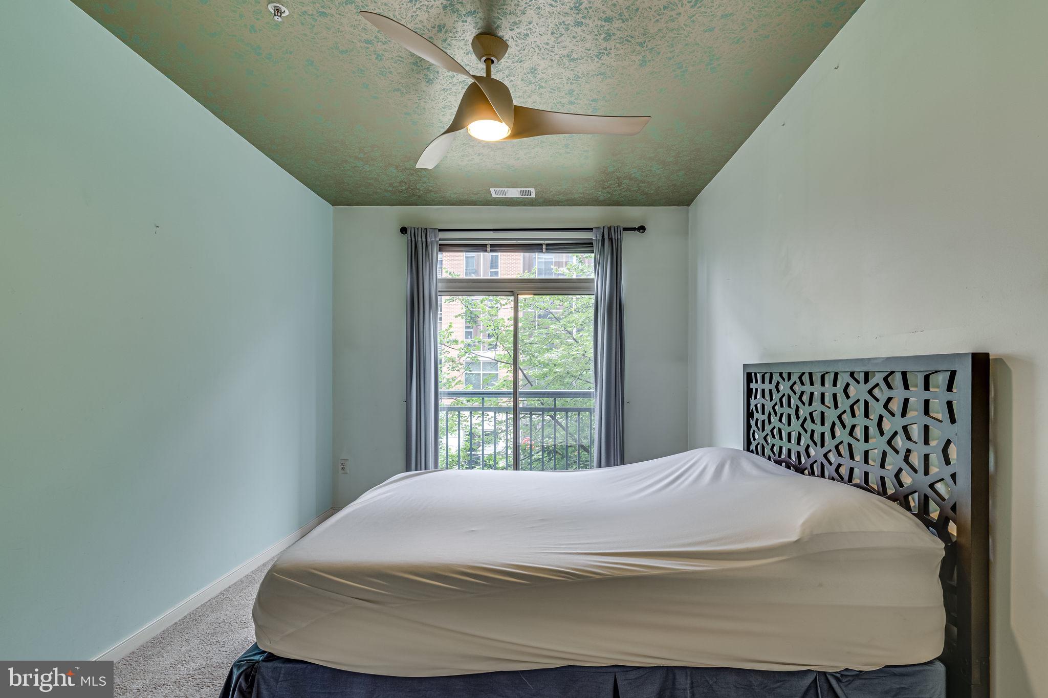 2200 N WESTMORELAND ST #229