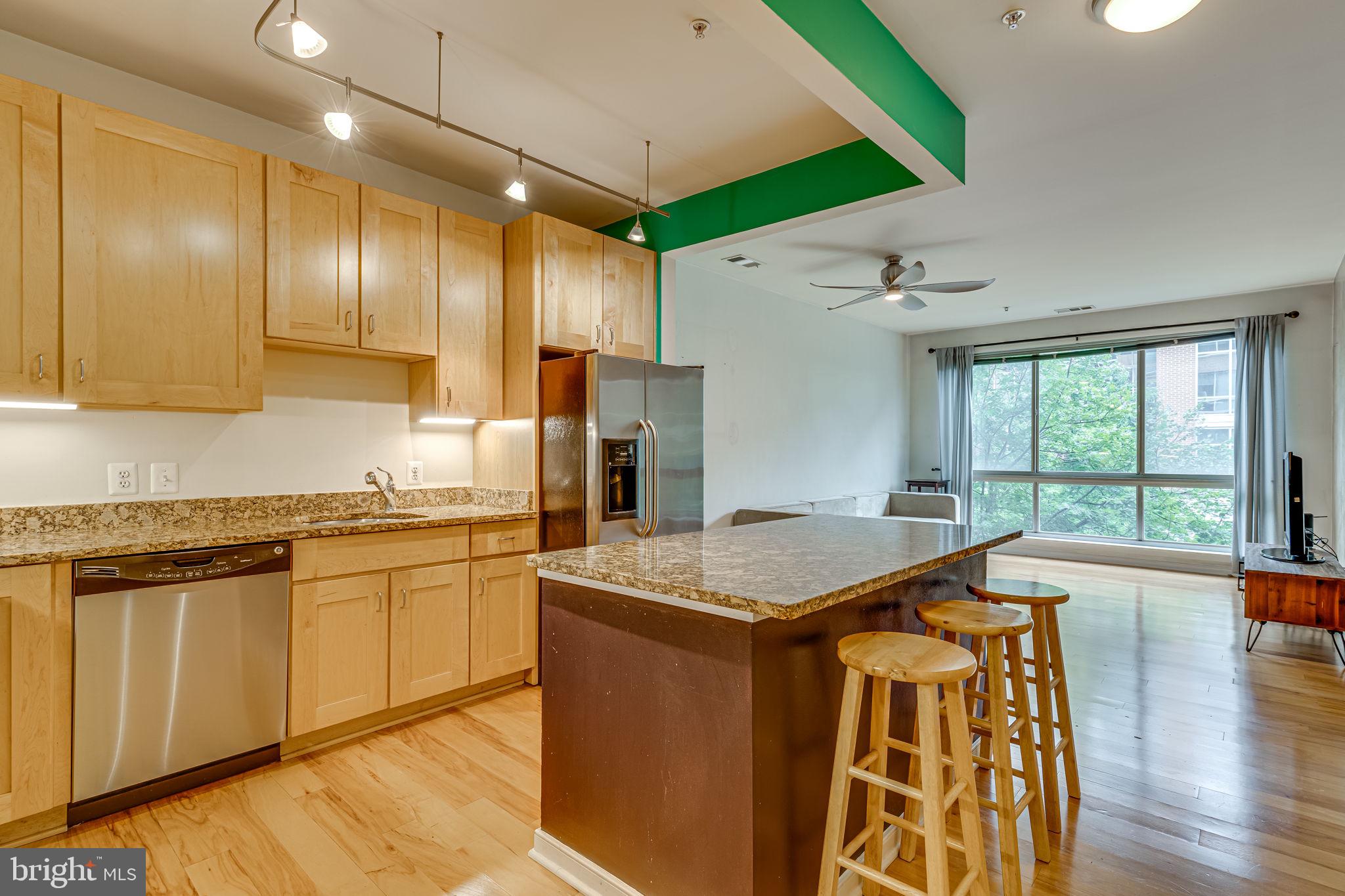 2200 N WESTMORELAND ST #229