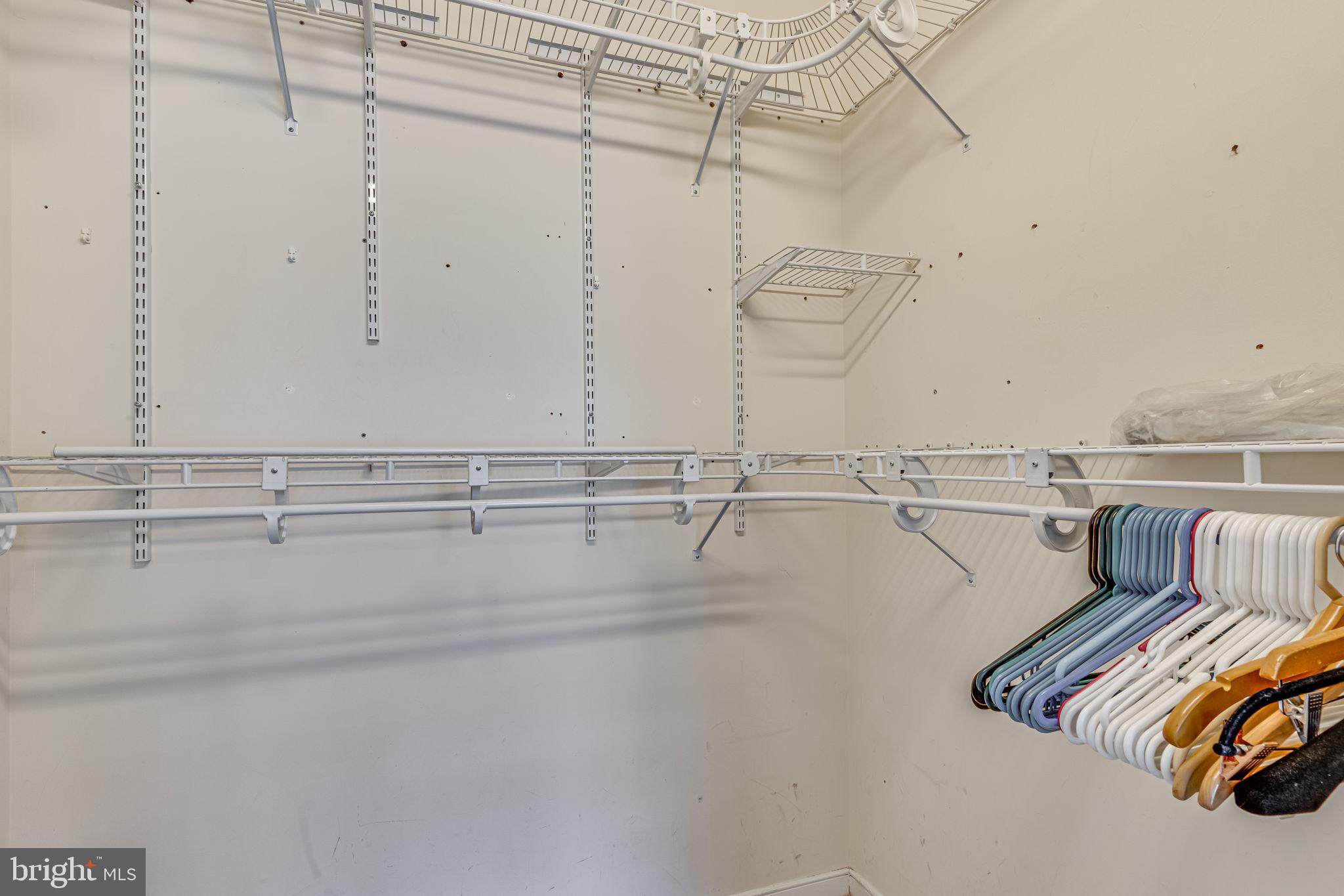 2200 N WESTMORELAND ST #229