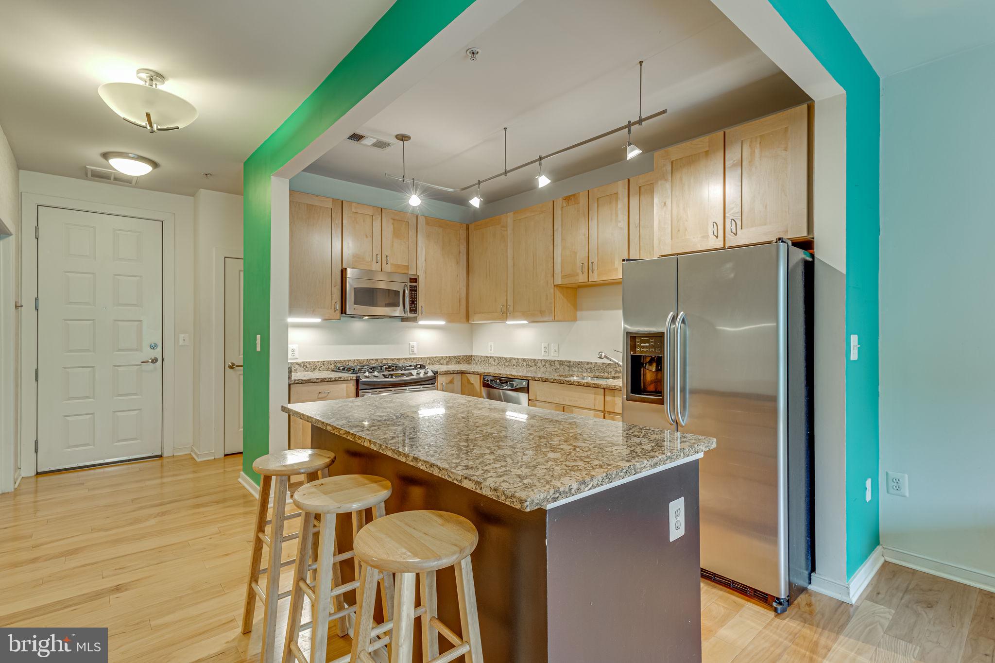 2200 N WESTMORELAND ST #229