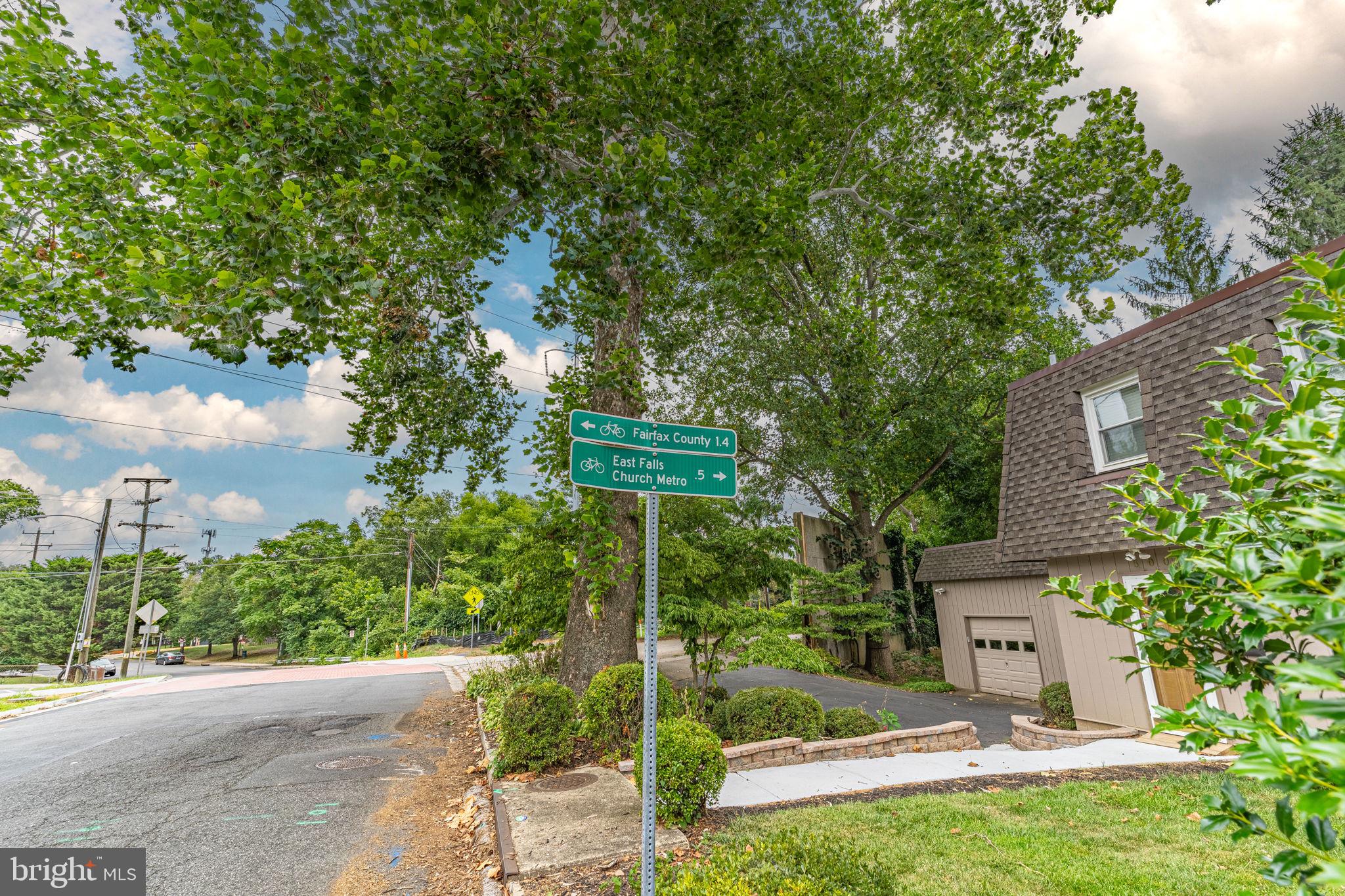 2200 N WESTMORELAND ST #229