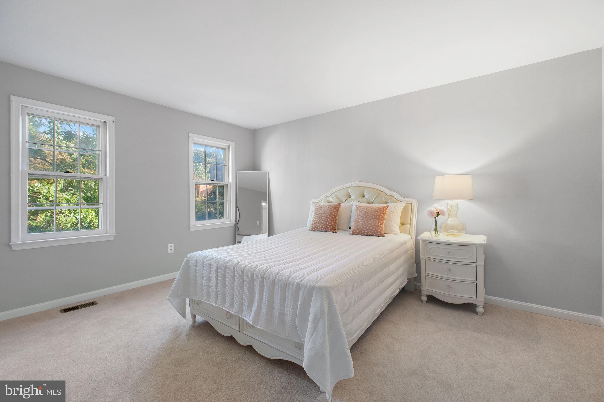 16 S MANCHESTER STREET