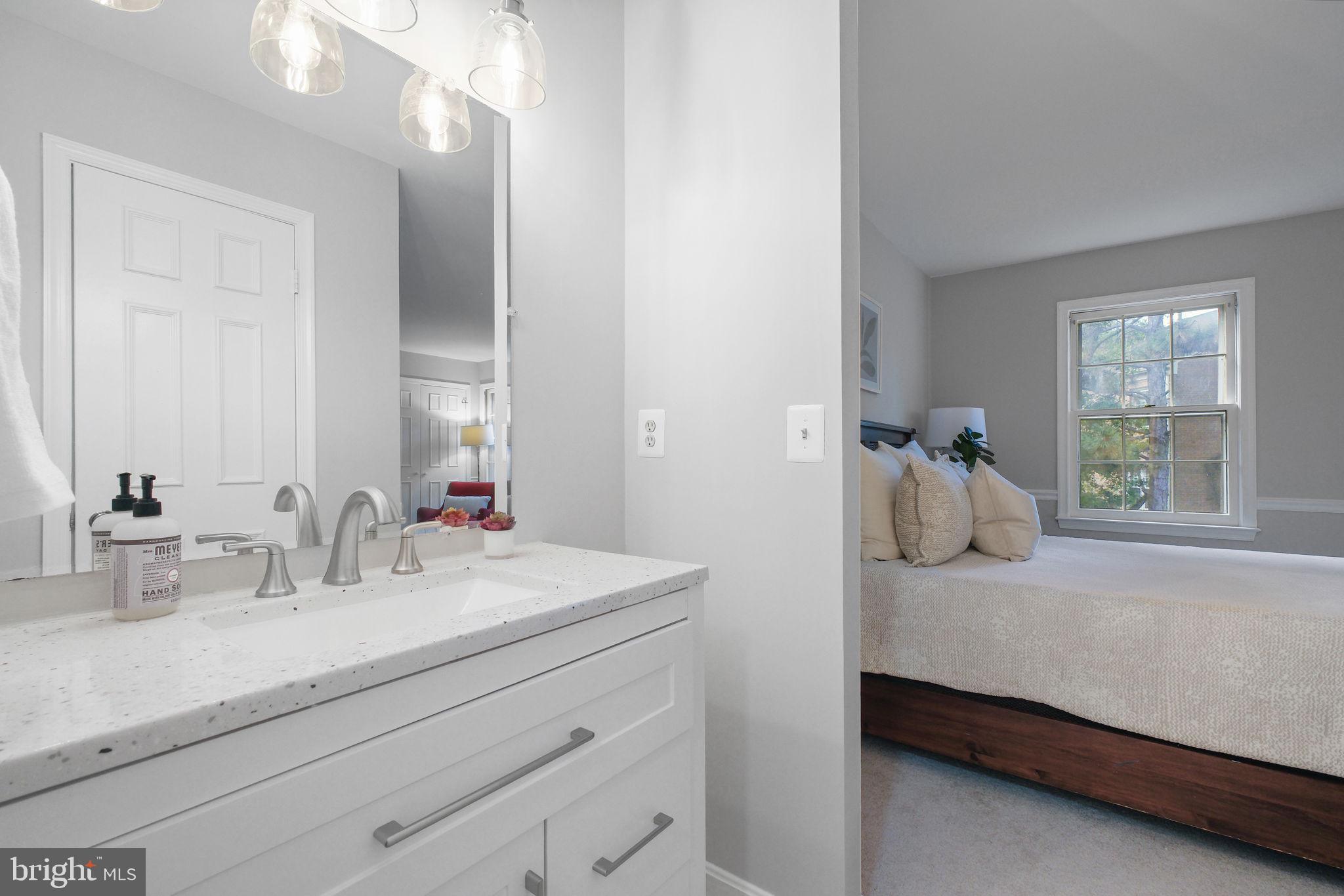 16 S MANCHESTER STREET