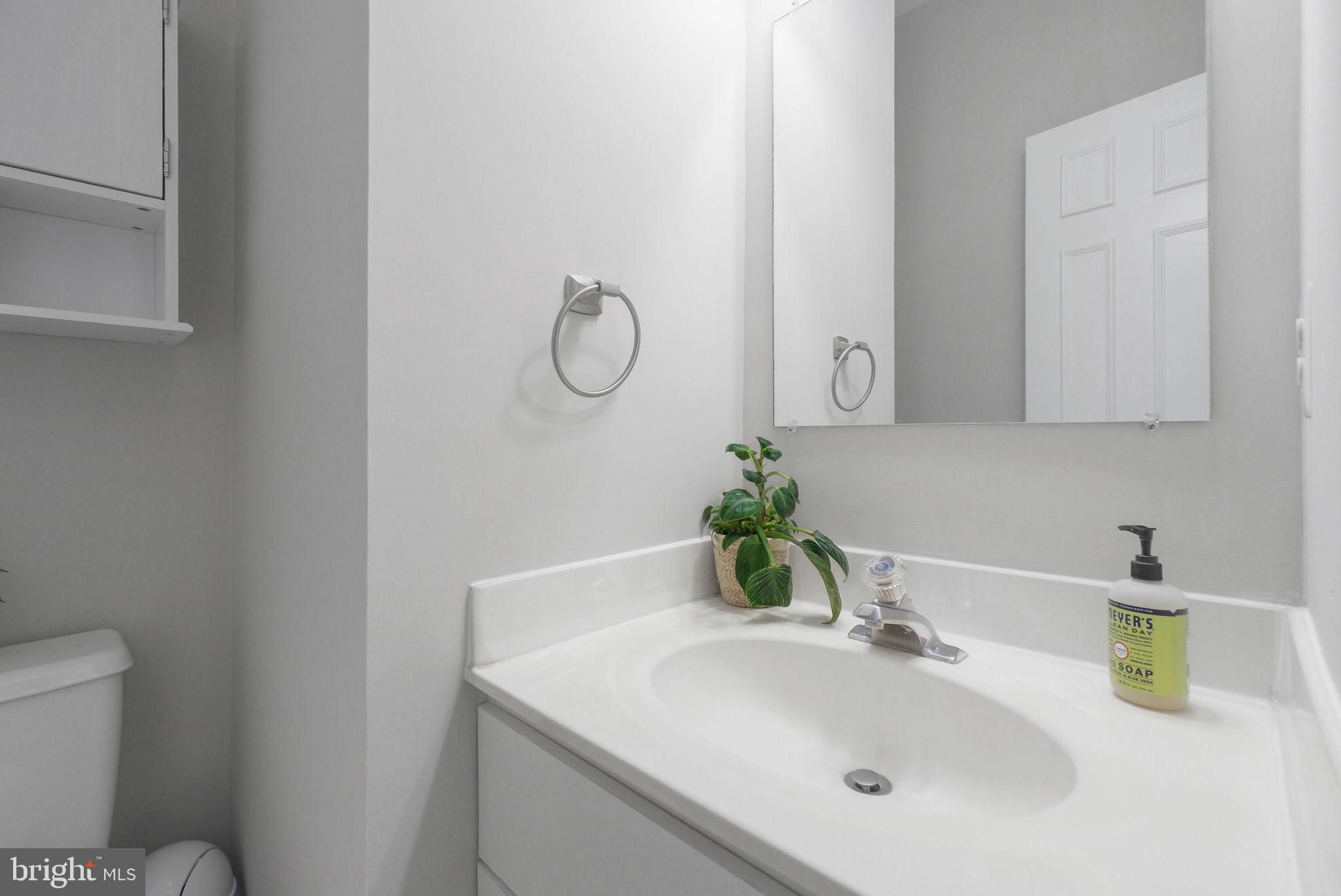 16 S MANCHESTER STREET