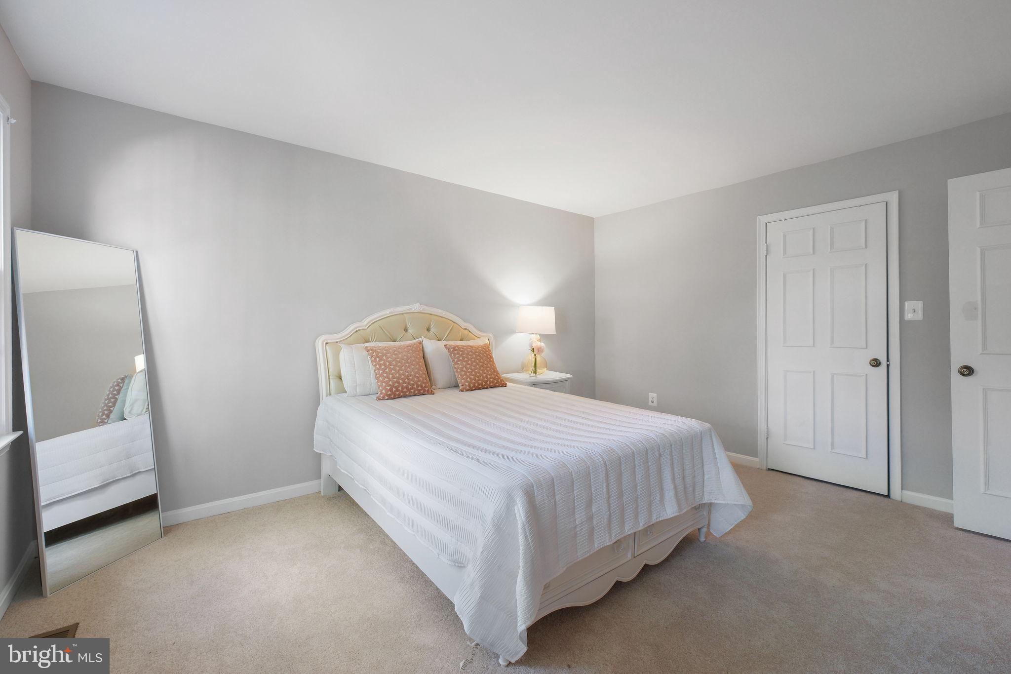 16 S MANCHESTER STREET