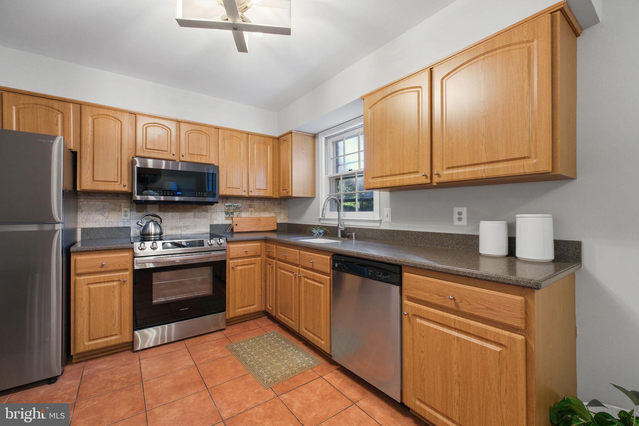 16 S MANCHESTER STREET