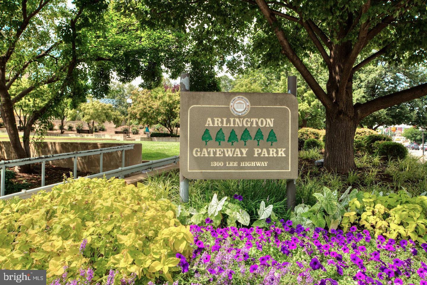 1021 ARLINGTON BOULEVARD 842