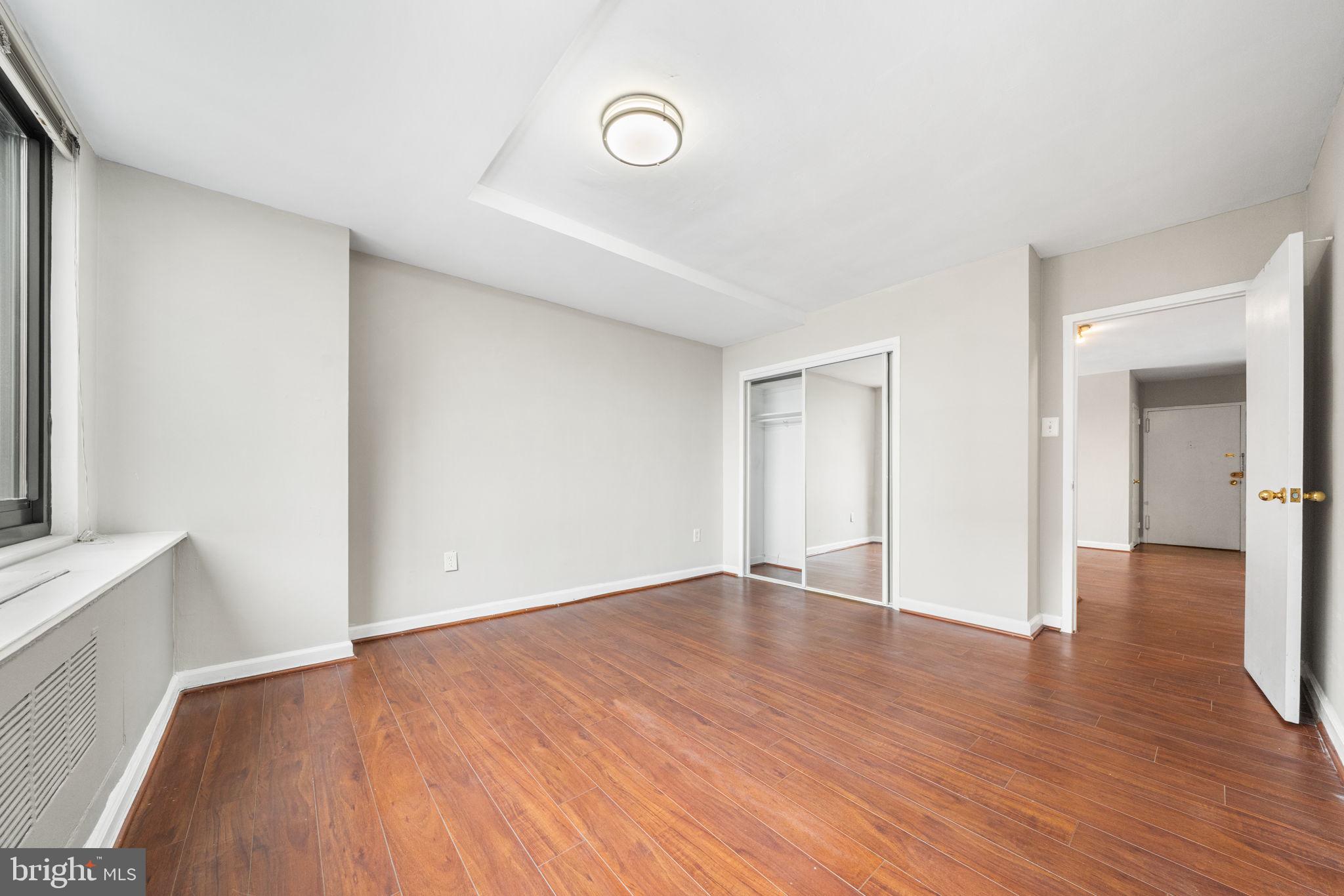 1021 ARLINGTON BOULEVARD 842