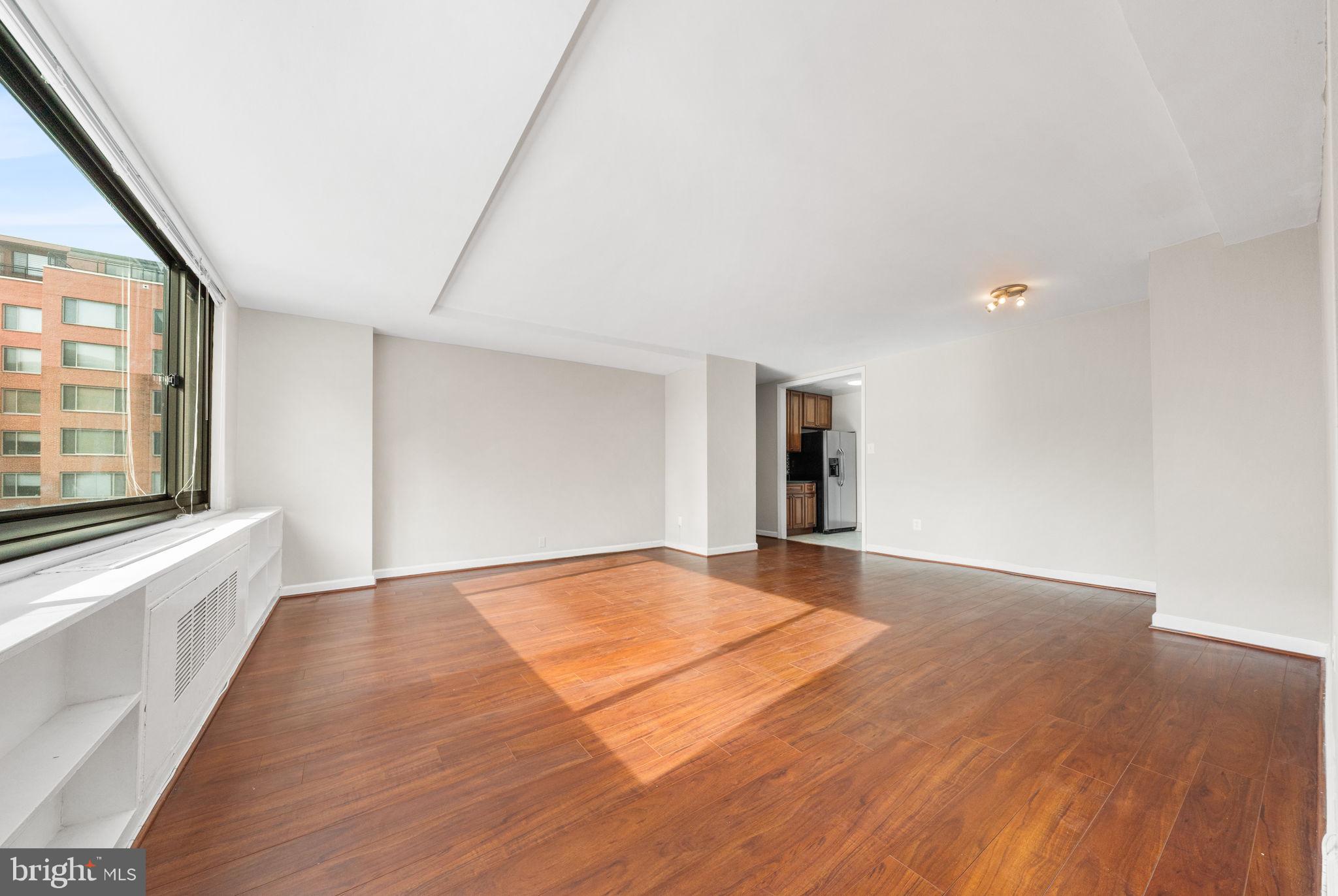 1021 ARLINGTON BOULEVARD 842