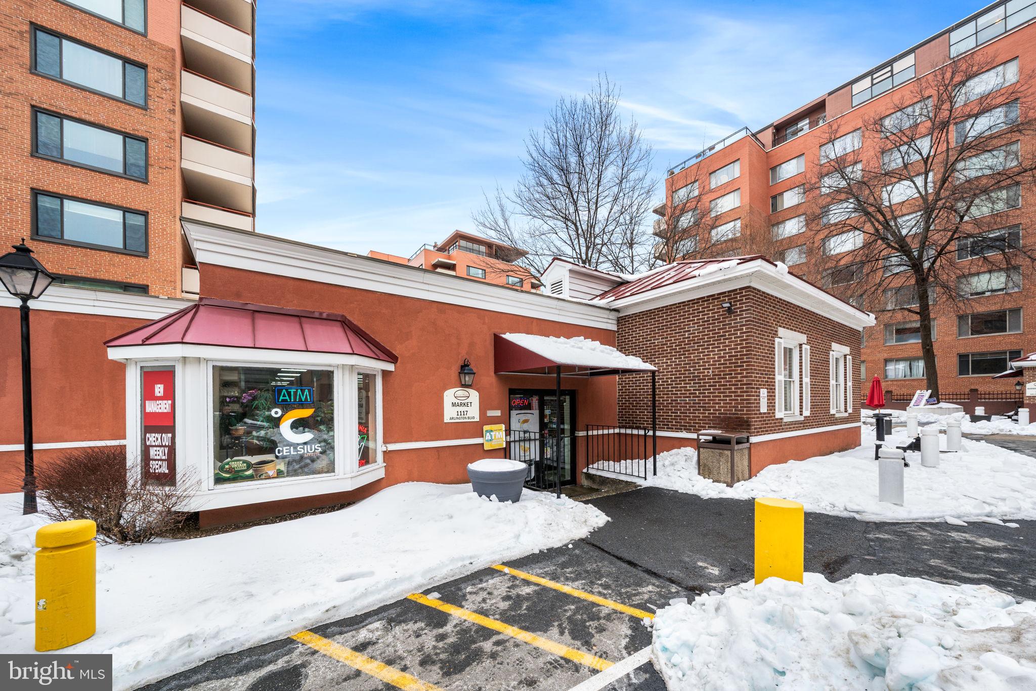 1021 ARLINGTON BOULEVARD 842