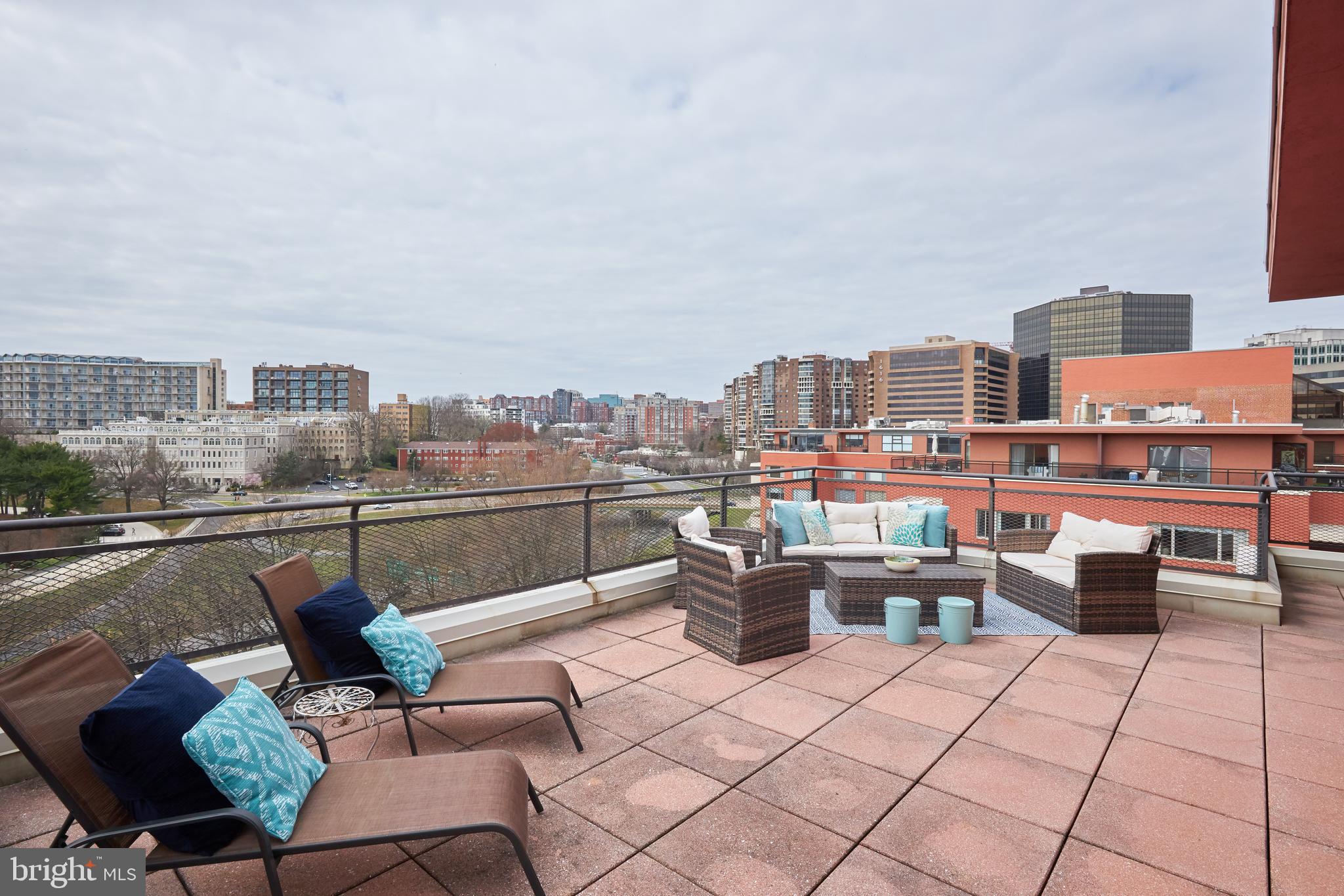 1011 ARLINGTON BOULEVARD 1102