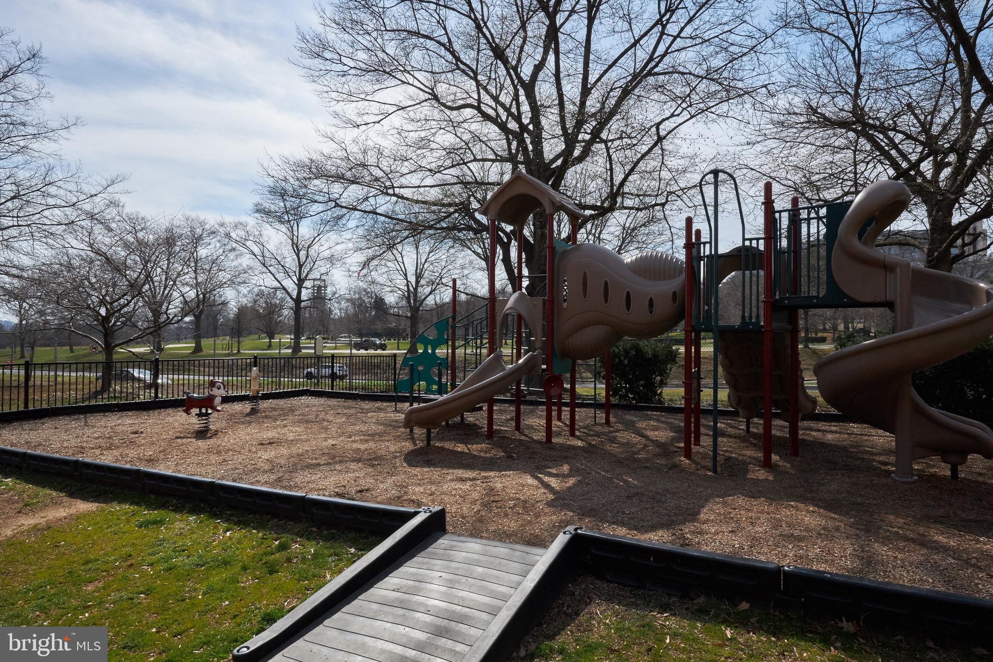 1011 ARLINGTON BOULEVARD 1102