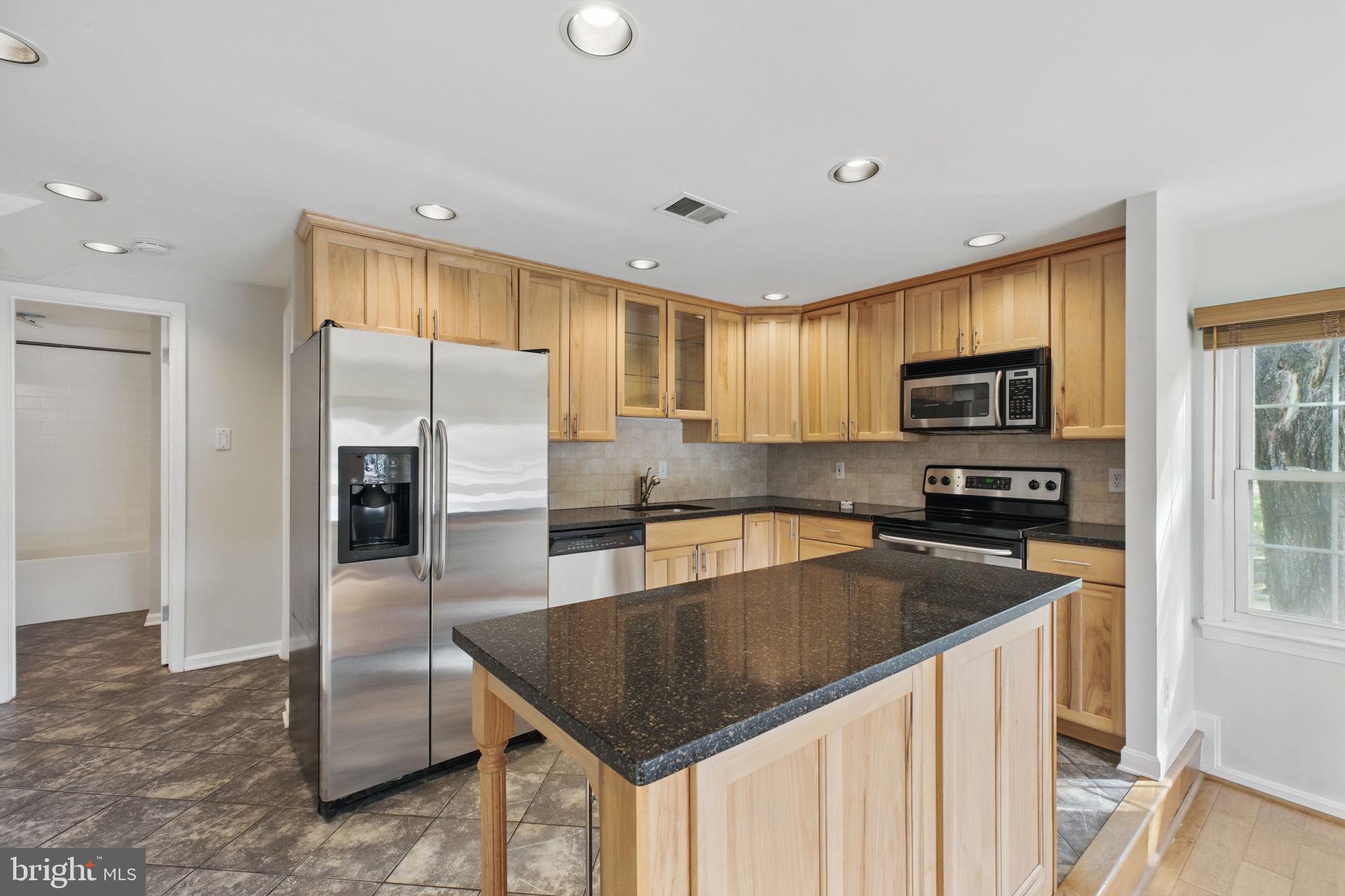 62 N BEDFORD STREET 62B