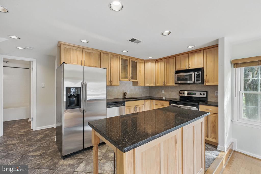 62 N BEDFORD STREET Unit: 62B