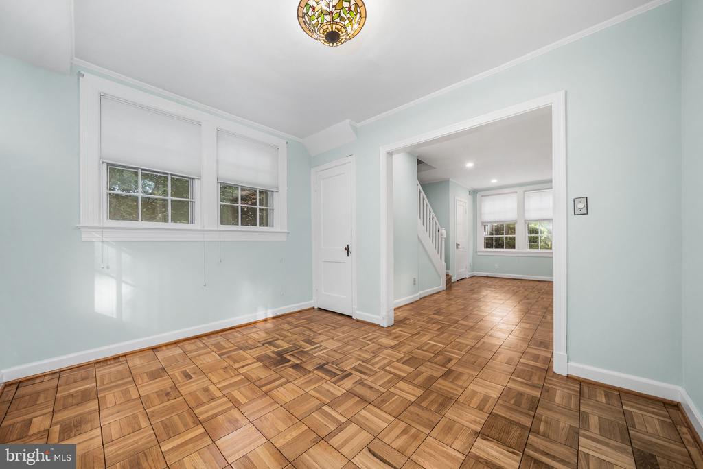 1400 S BARTON STREET S Unit: 424