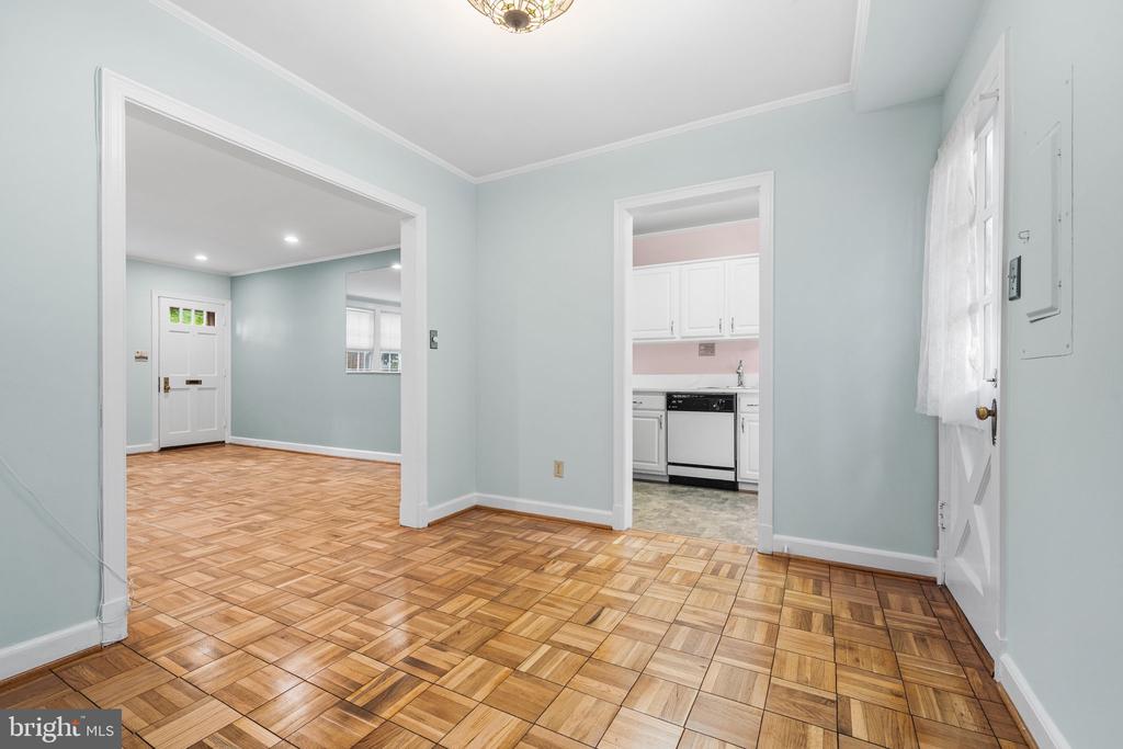 1400 S BARTON STREET S Unit: 424