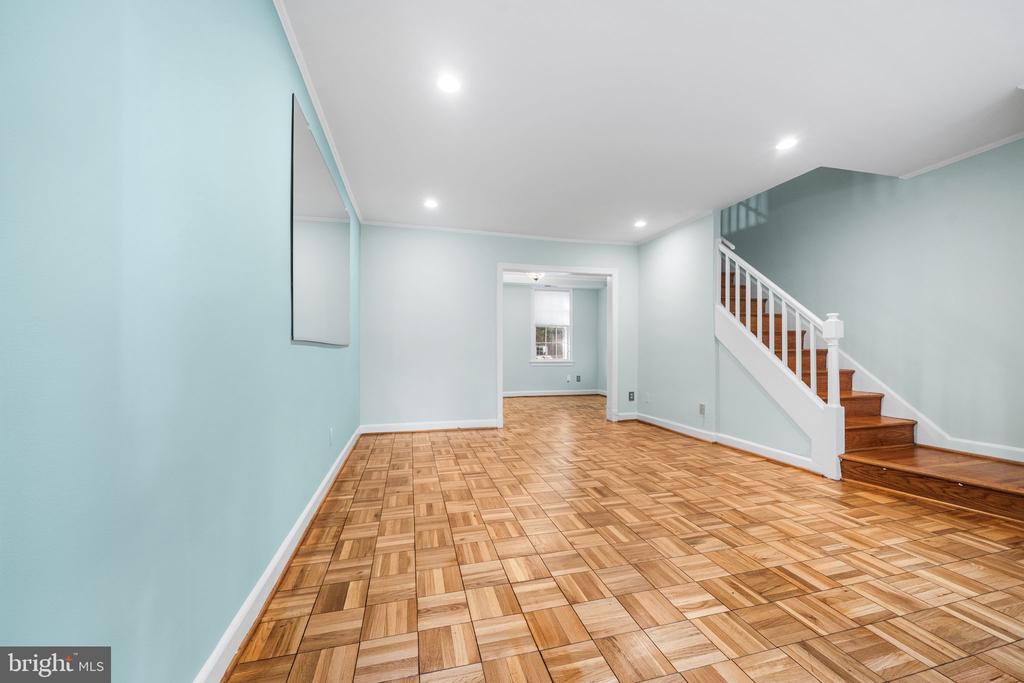 1400 S BARTON STREET S Unit: 424